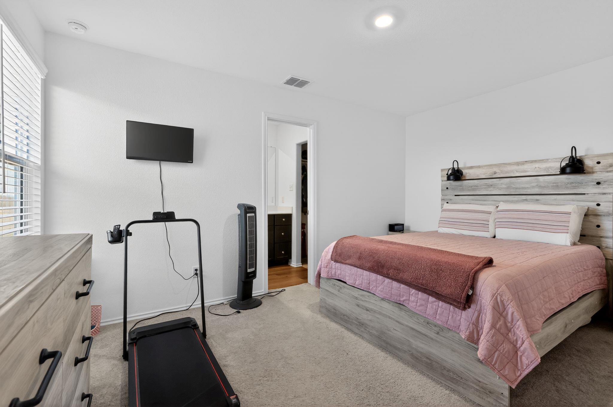 612 Marty Allen Loop Property Photo 8