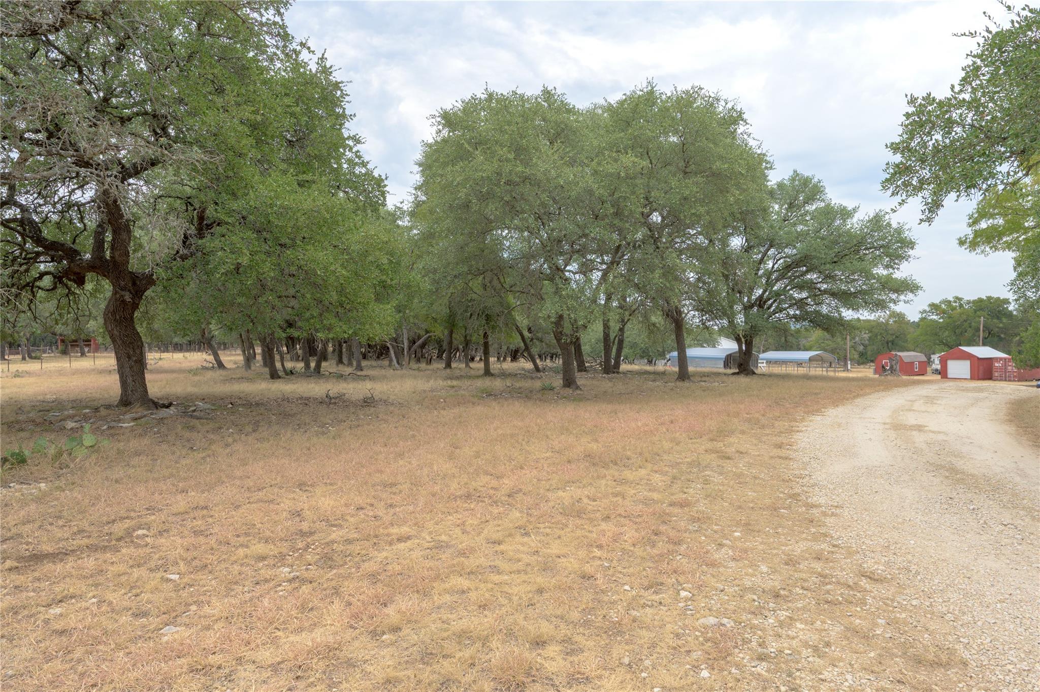 1100 Ramms Dr Property Photo 2