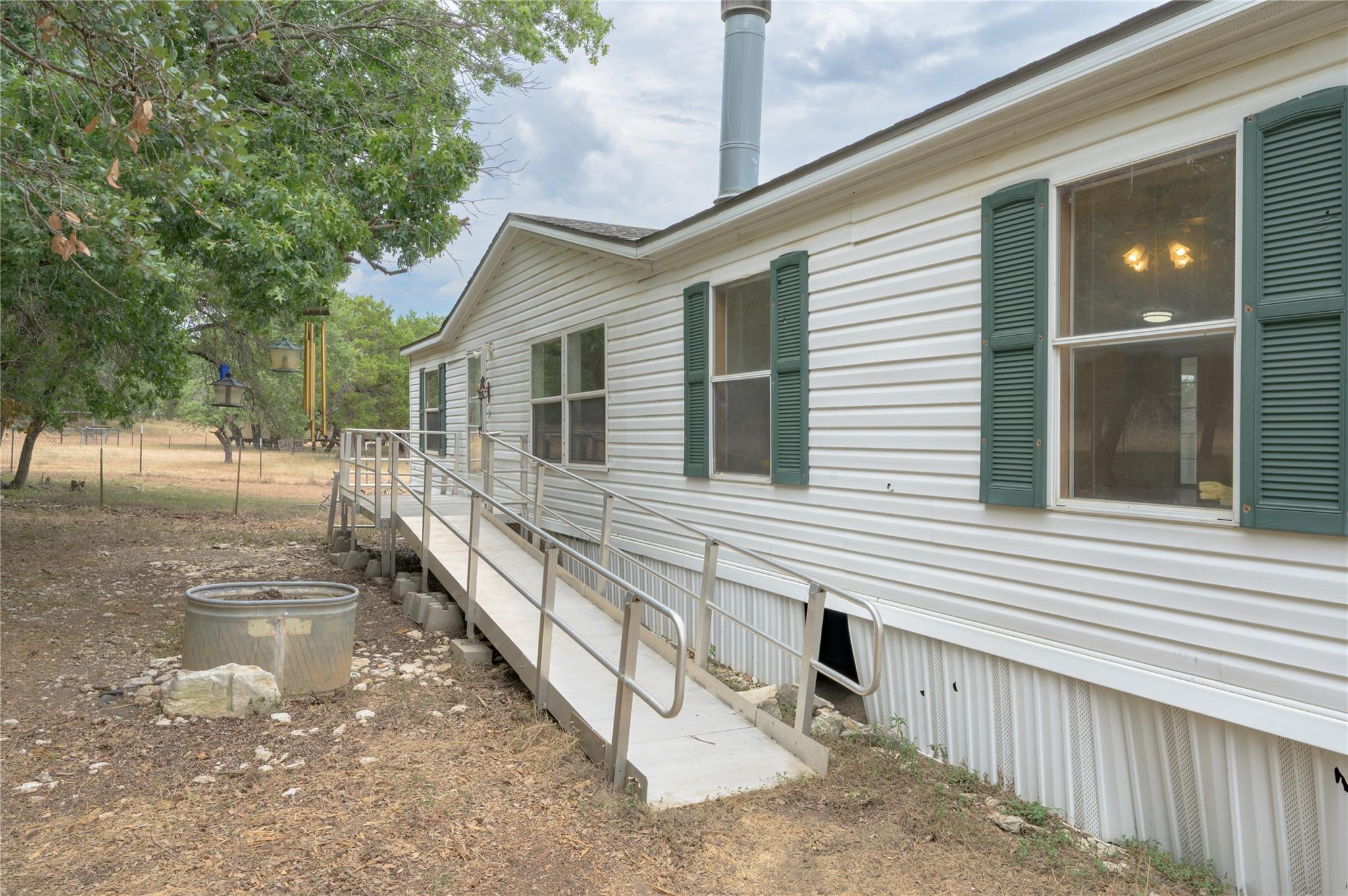 1100 Ramms Dr Property Photo 6
