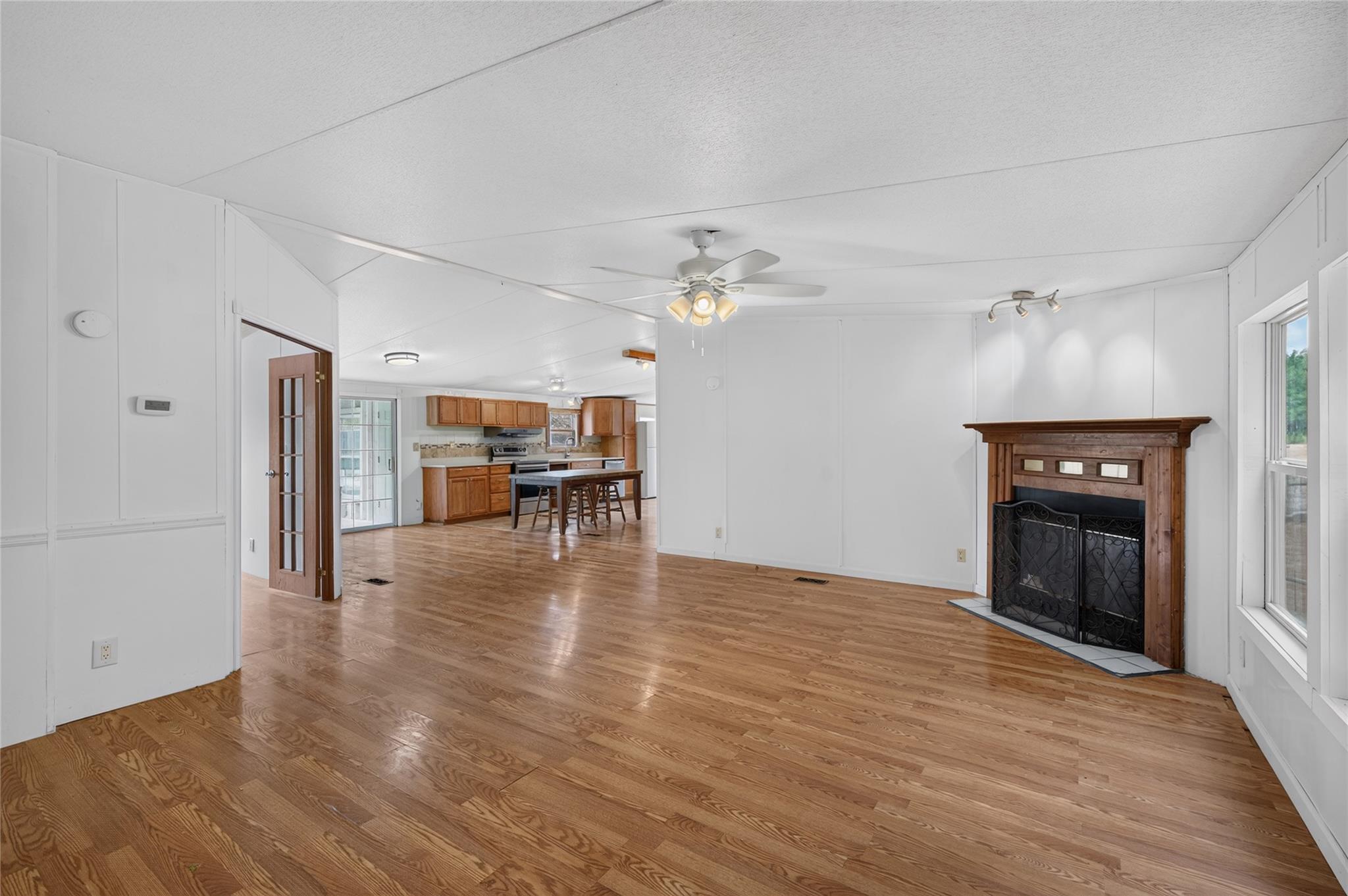 1100 Ramms Dr Property Photo 7