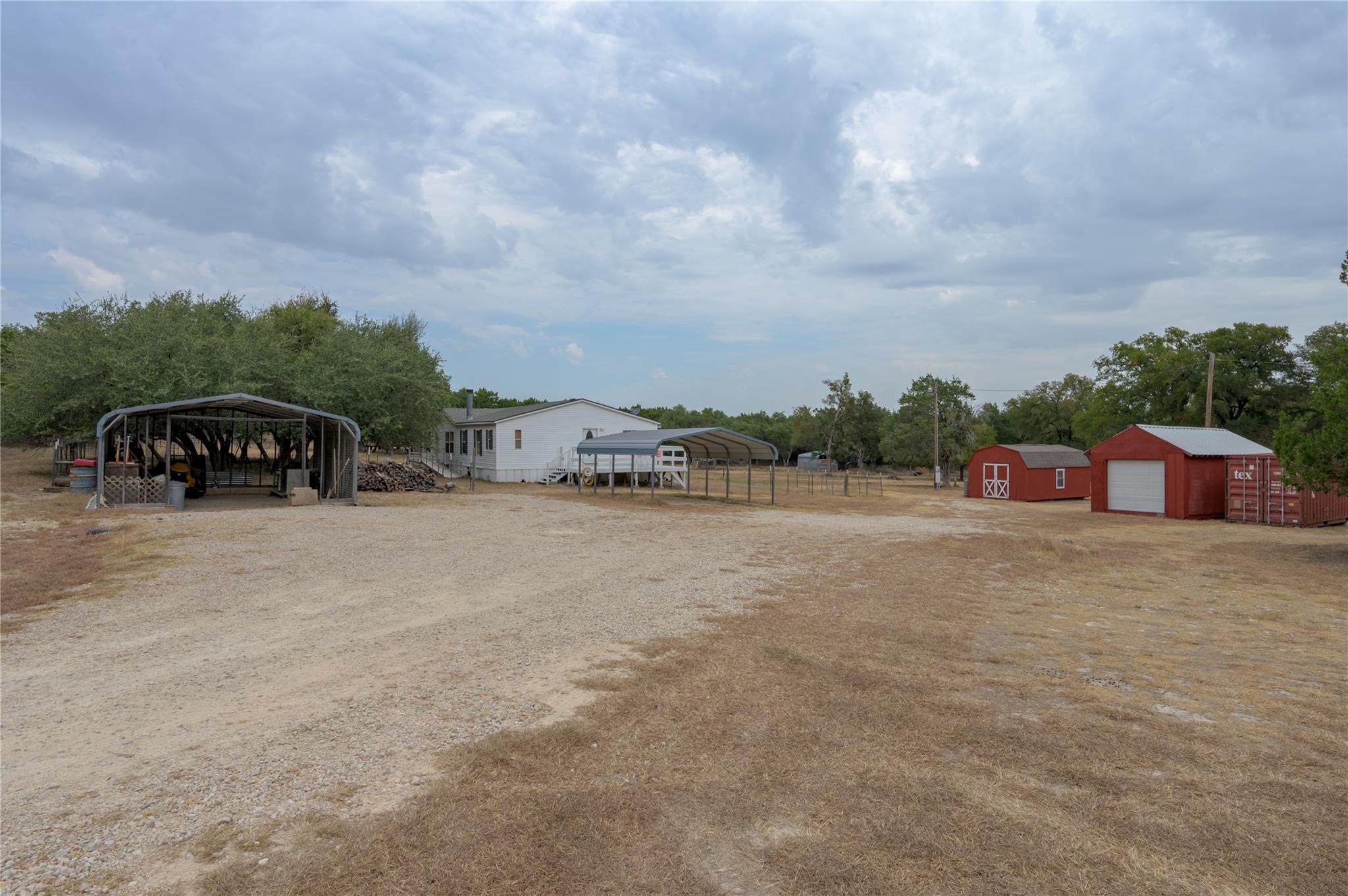 1100 Ramms Dr Property Photo 26