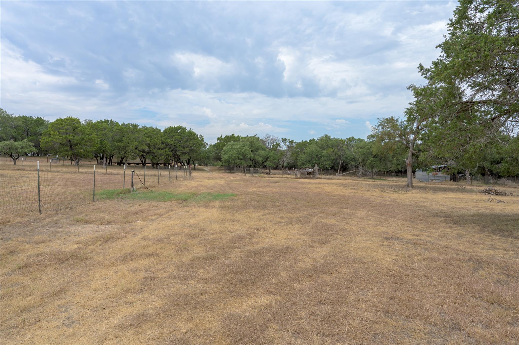 1100 Ramms Dr Property Photo 34