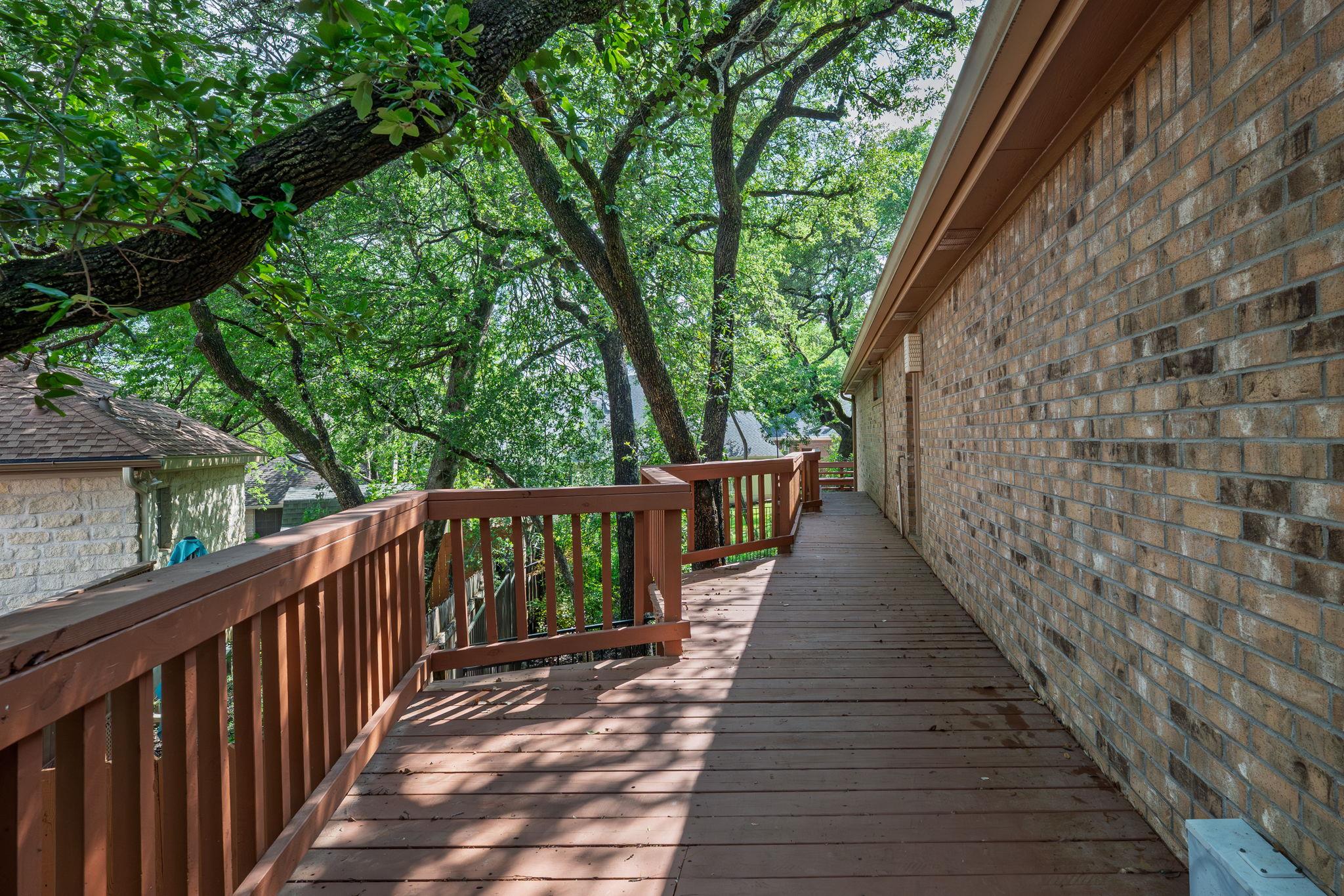 6411 Johanne Ct Property Photo 3