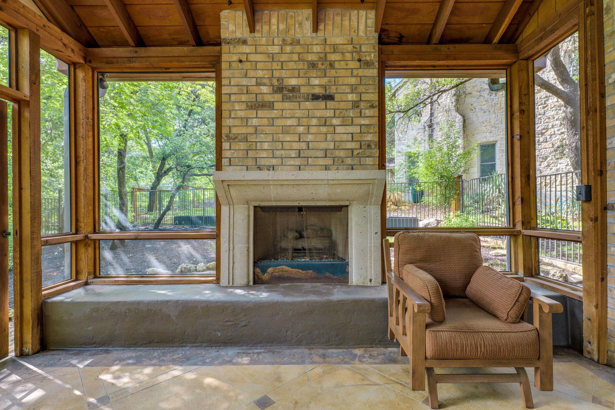 6411 Johanne Ct Property Photo 8