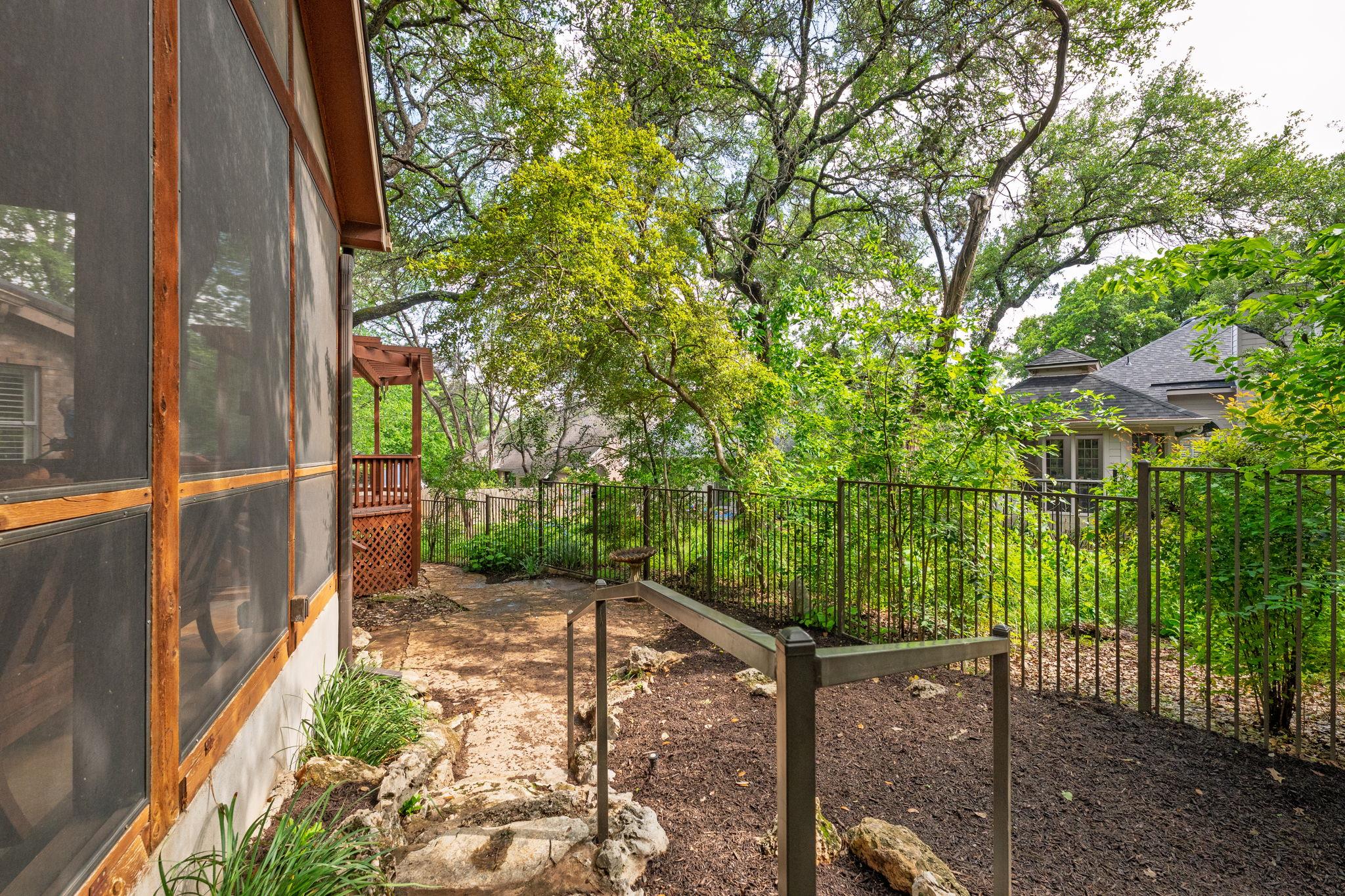 6411 Johanne Ct Property Photo 11