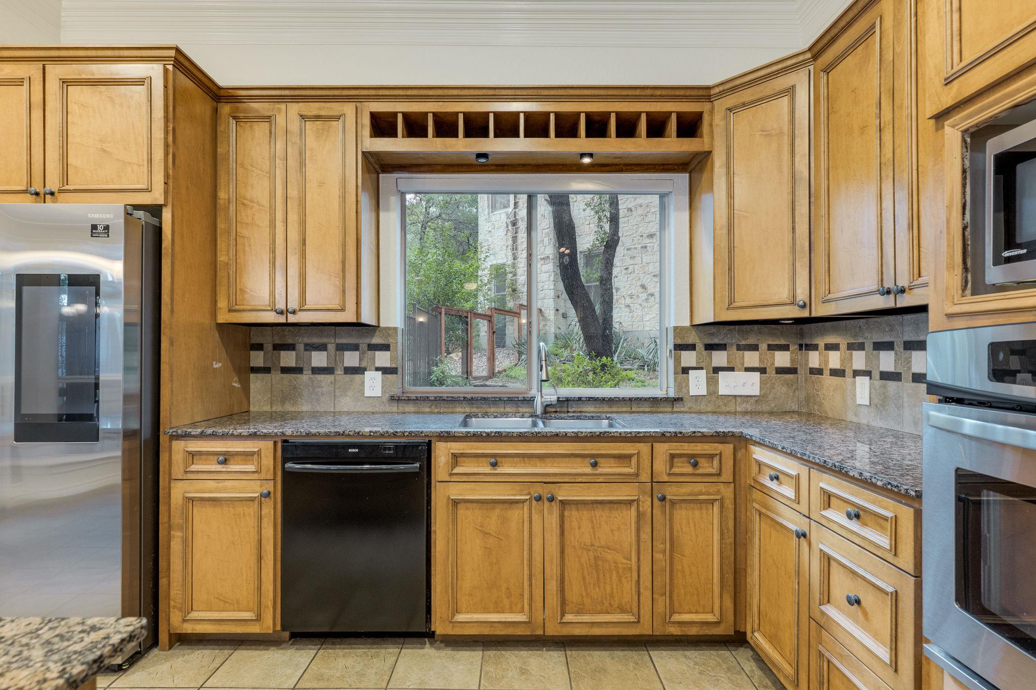 6411 Johanne Ct Property Photo 17