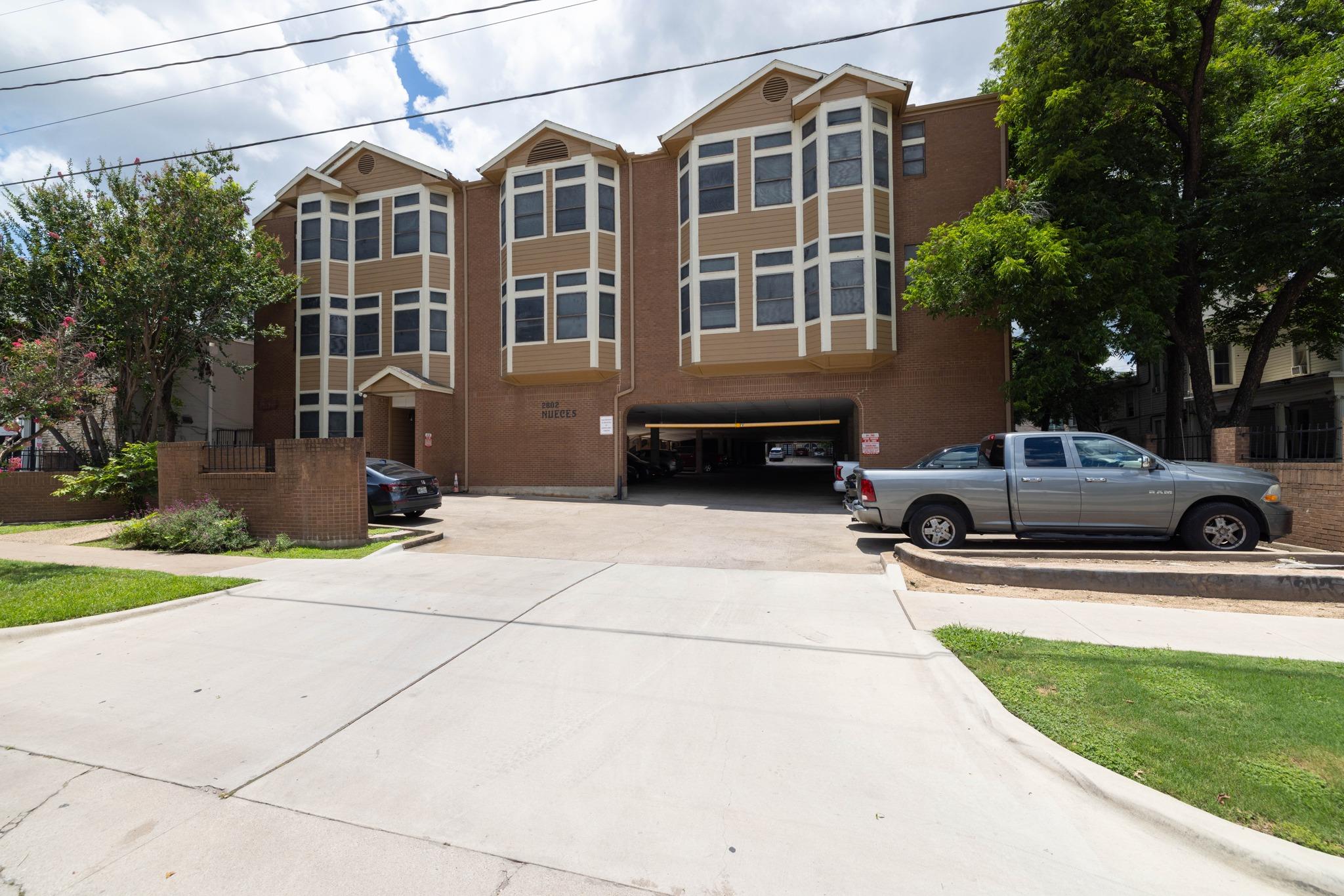 2802 Nueces St #201 Property Photo 5