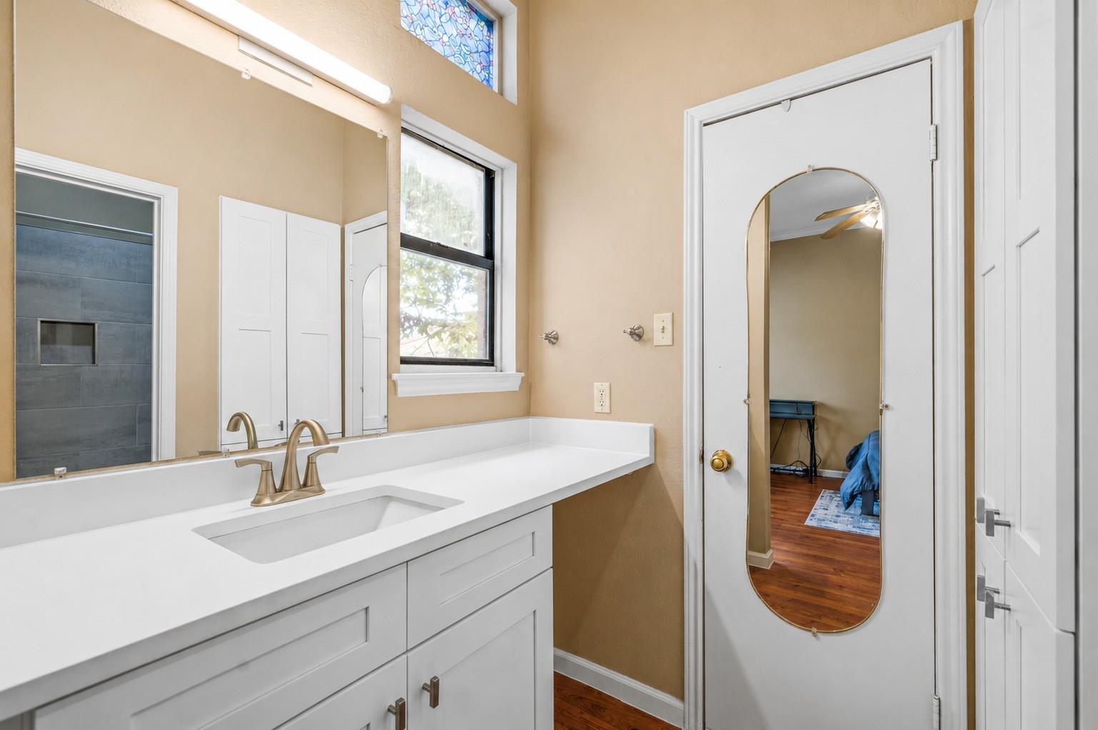 2802 Nueces St #201 Property Photo 7