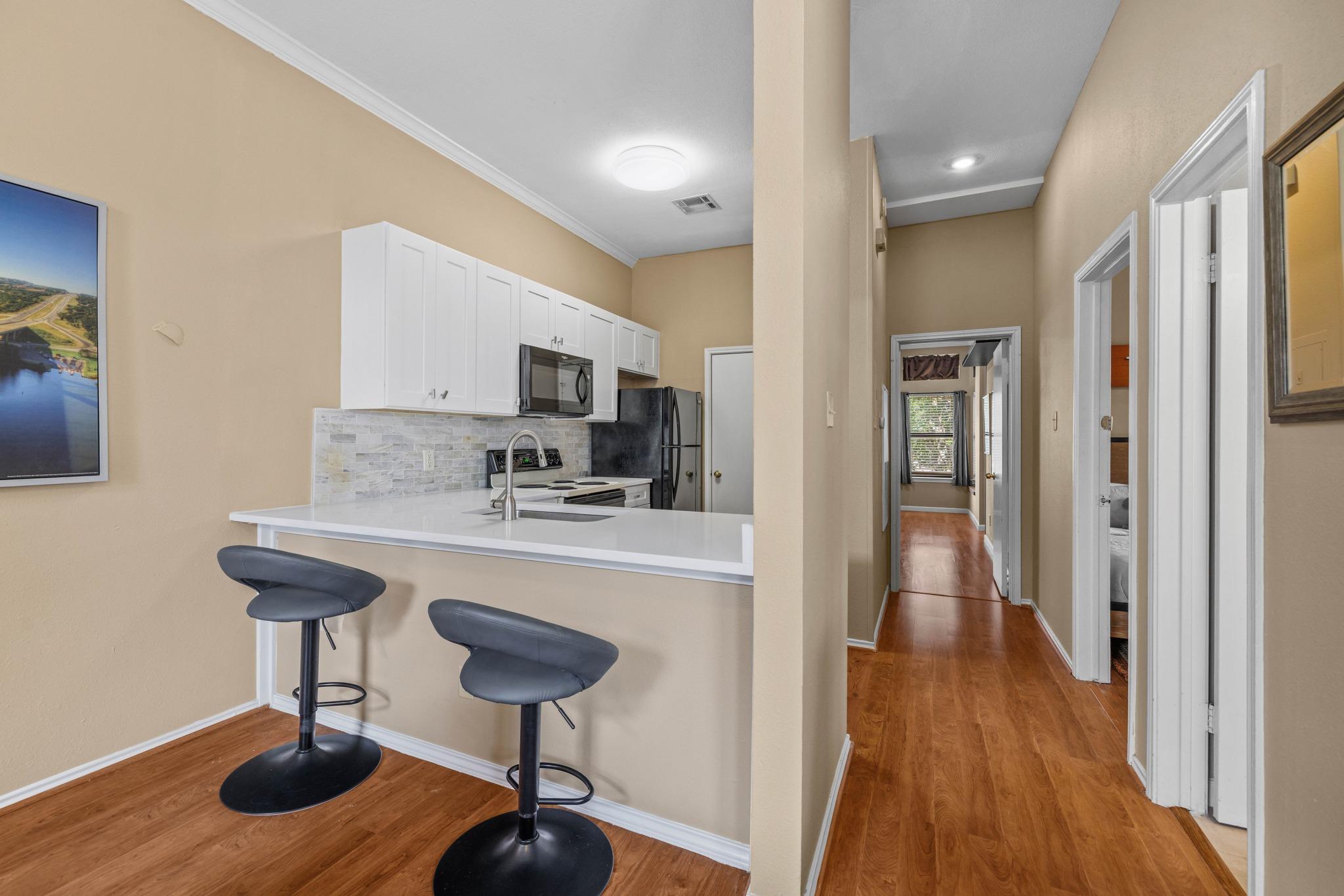 2802 Nueces St #201 Property Photo 9