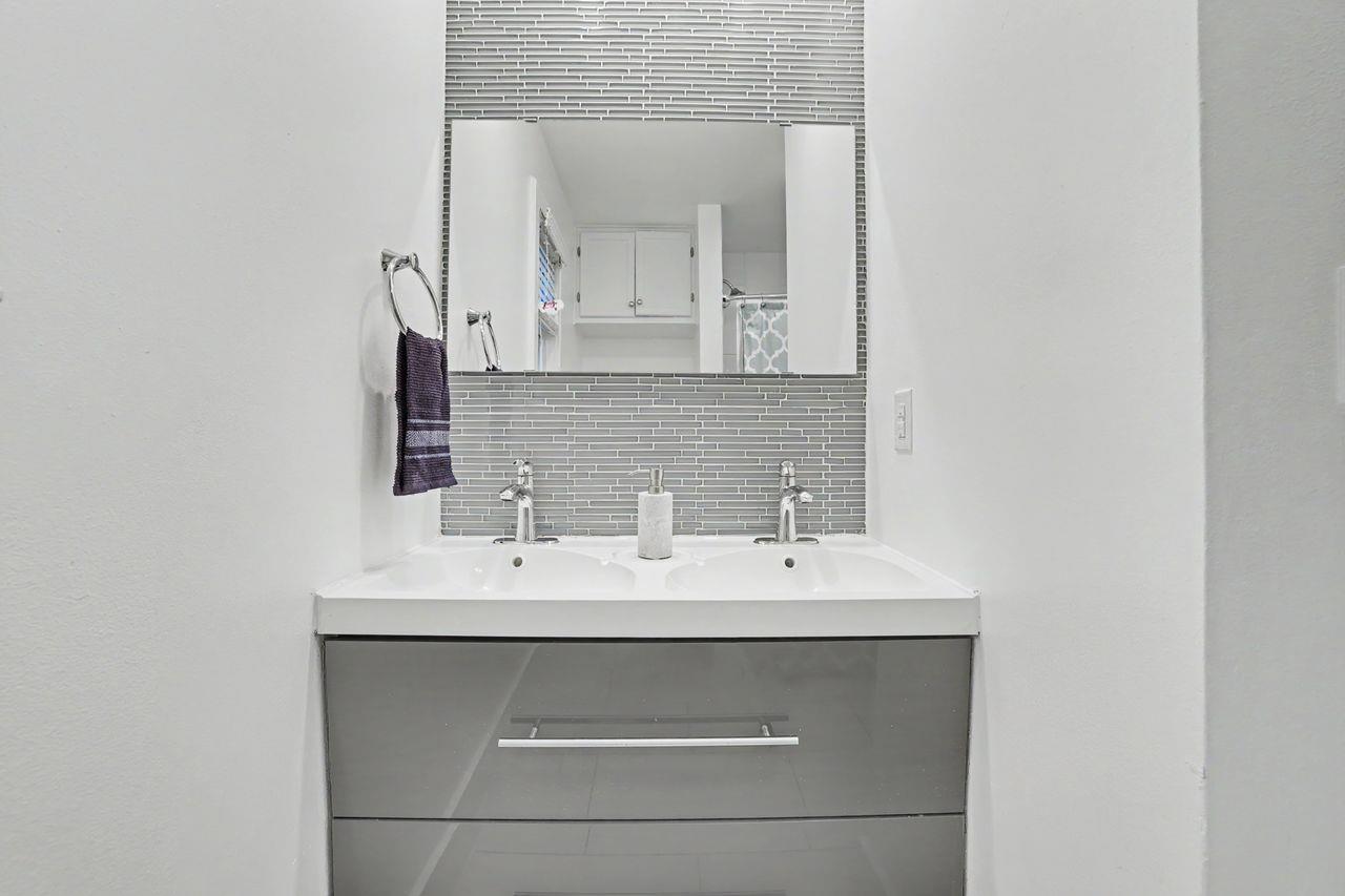 6903 Ardath St Property Photo 24