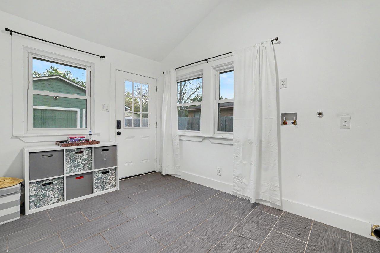 6903 Ardath St Property Photo 29