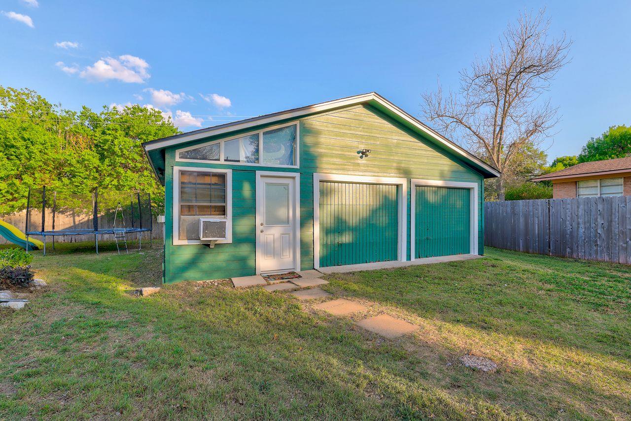 6903 Ardath St Property Photo 33