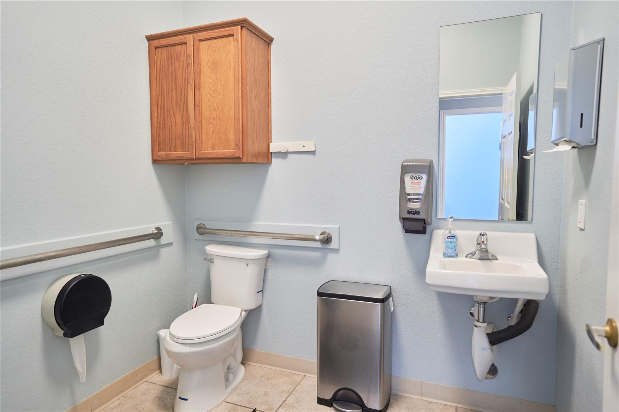 1311 Chisholm Trl #102 Property Photo 9