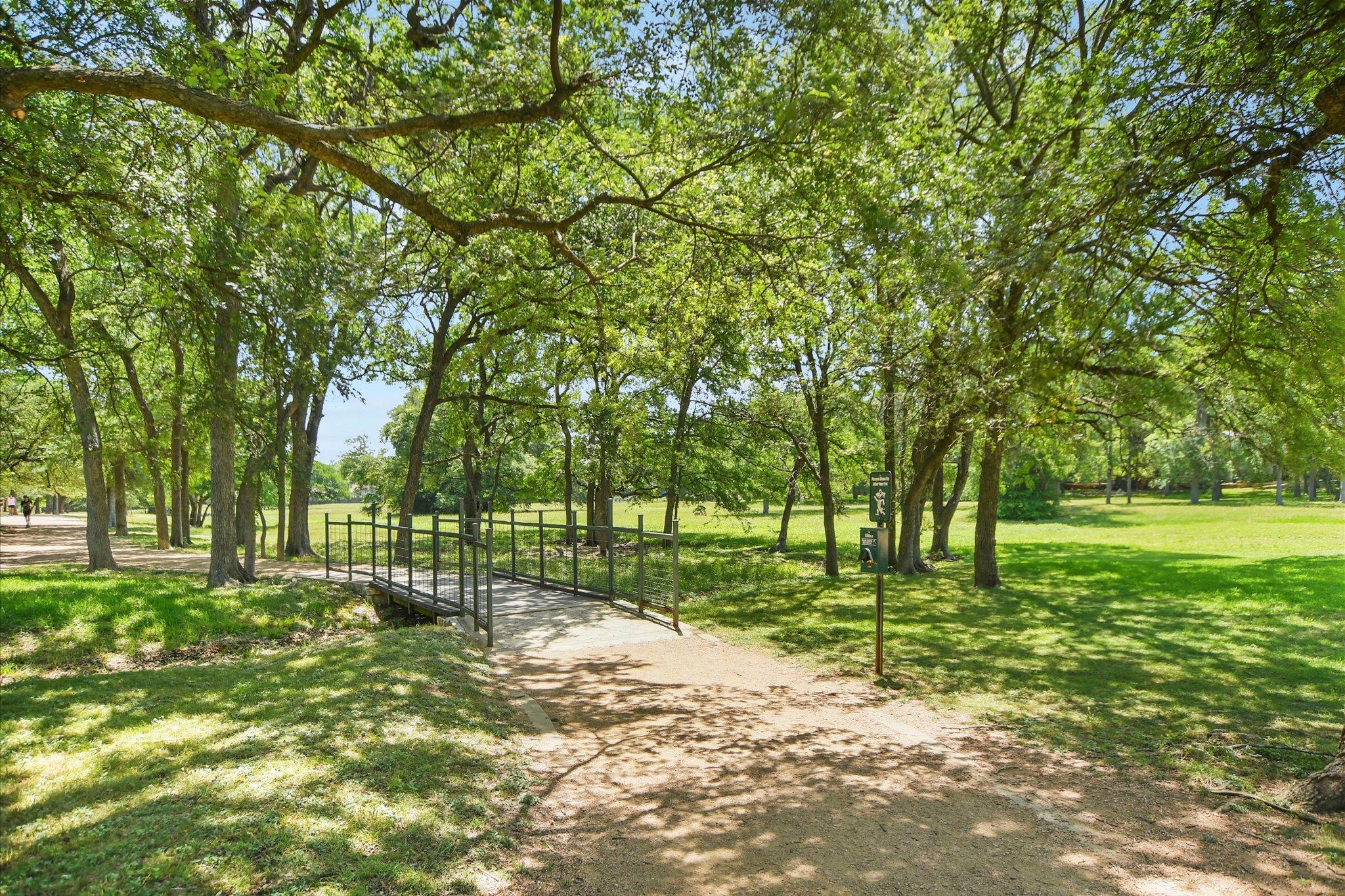 6808 Luckenbach Ln Property Photo 32
