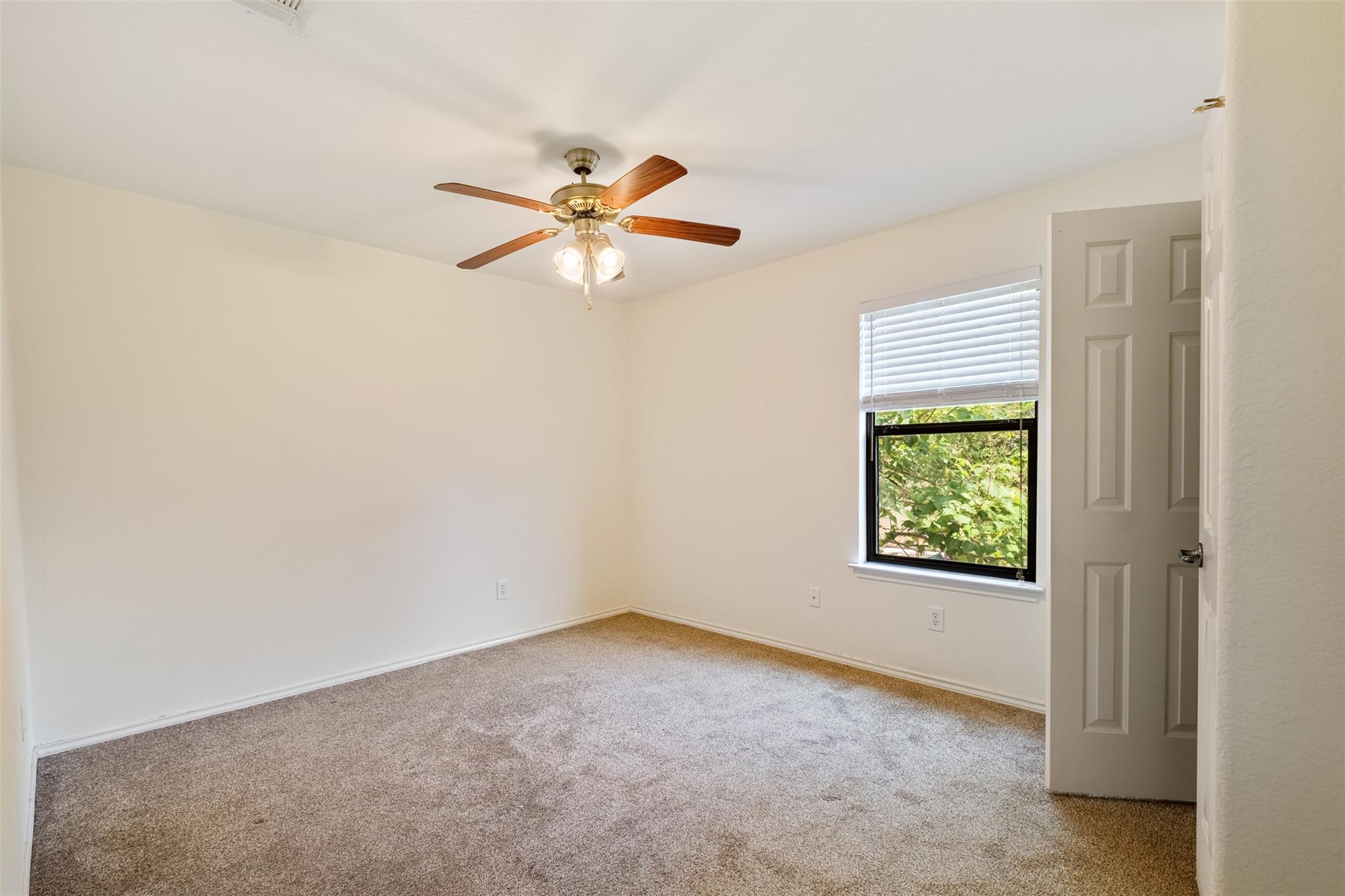 9109 Ipswich Bay Dr Property Photo 15