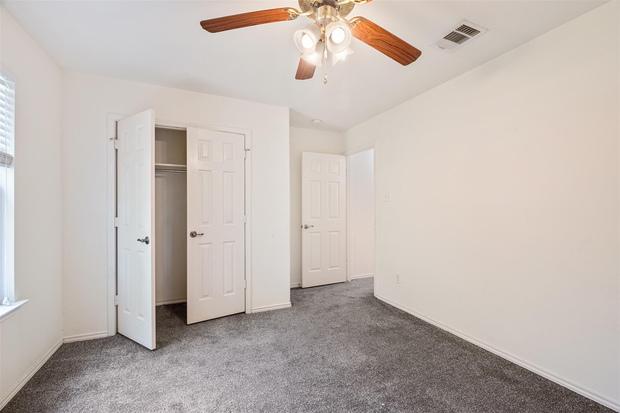 9109 Ipswich Bay Dr Property Photo 16