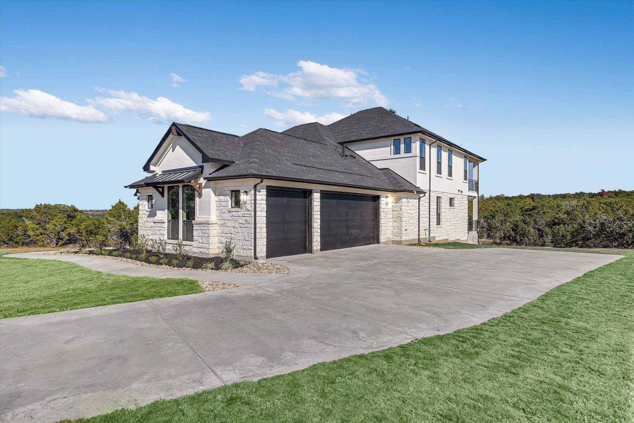 520 Wonderstruck None Property Photo 3