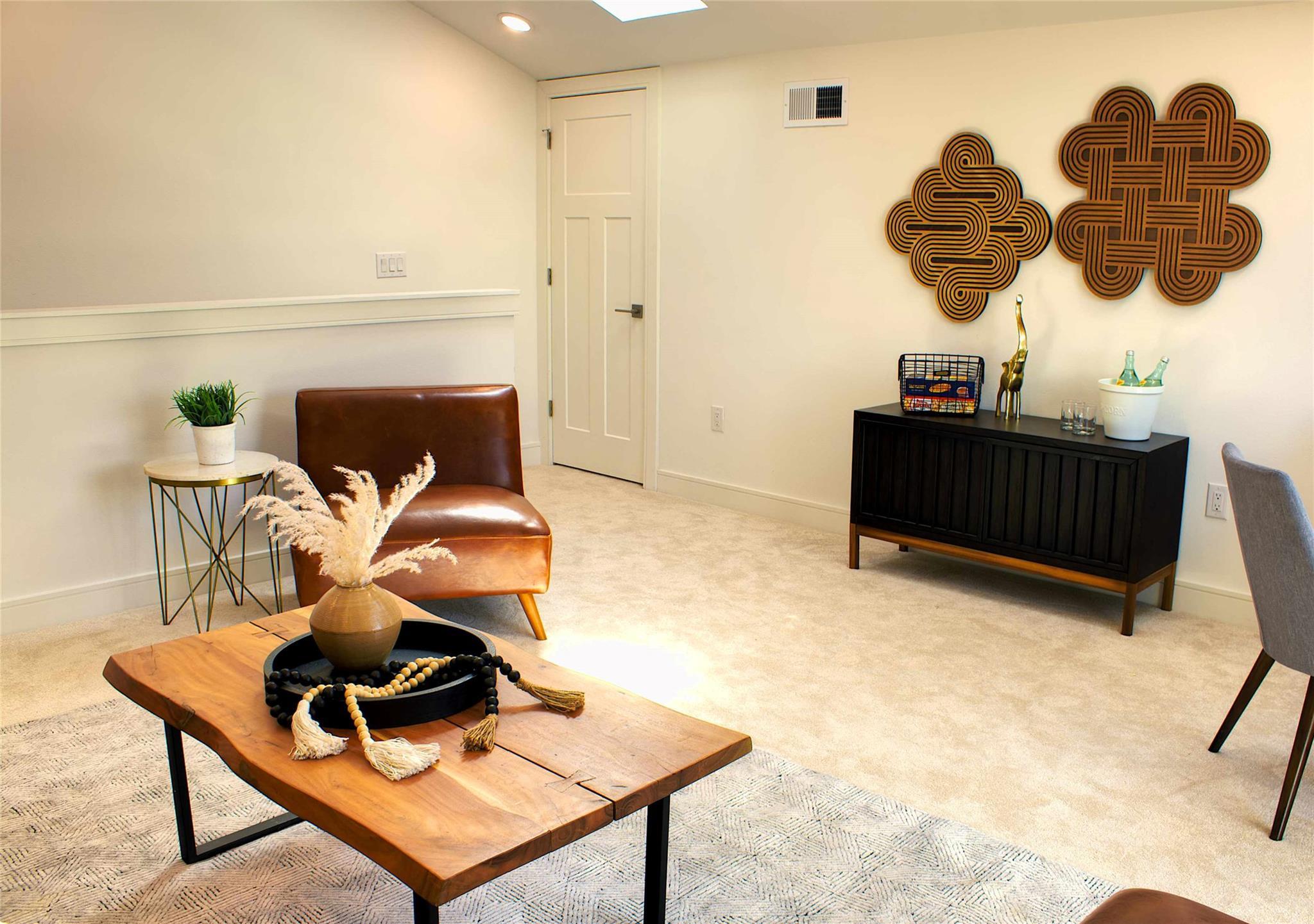 300 Tesla Circle Cir Property Photo 19