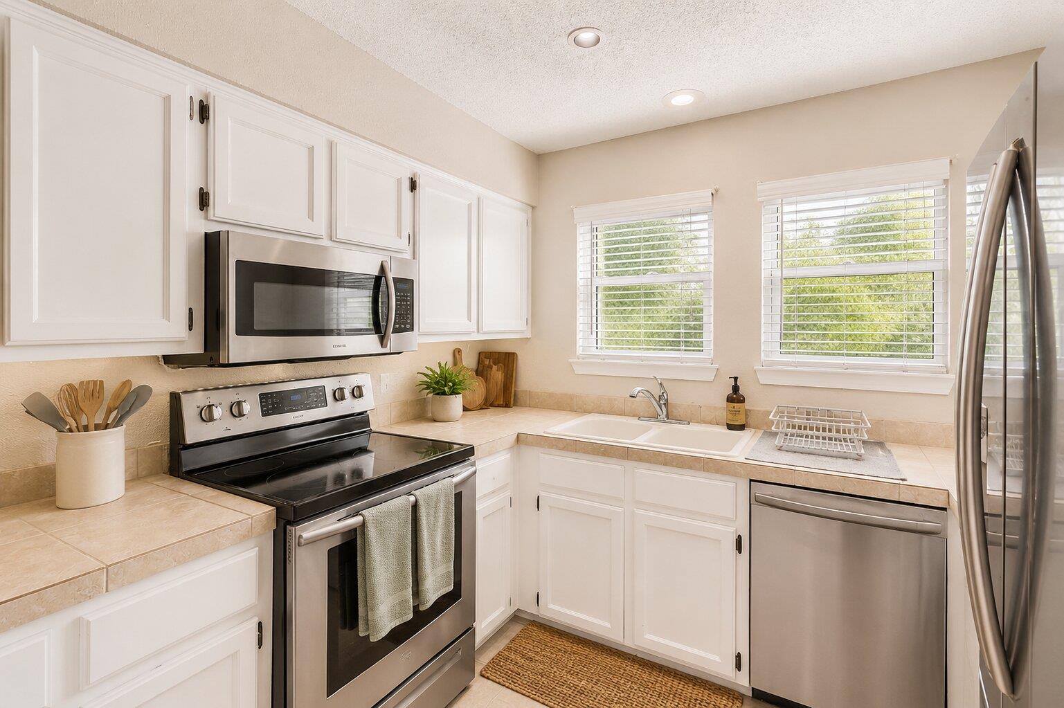 1404 Norwalk Ln #207 Property Photo 4