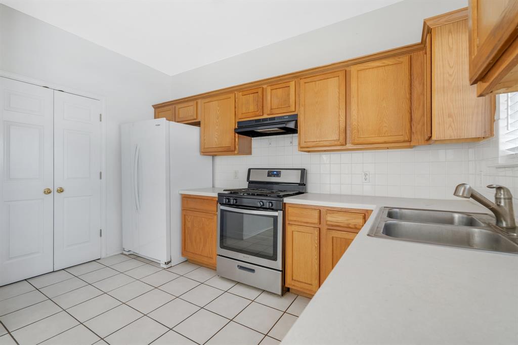 17109 Tobermory Dr Property Photo 9