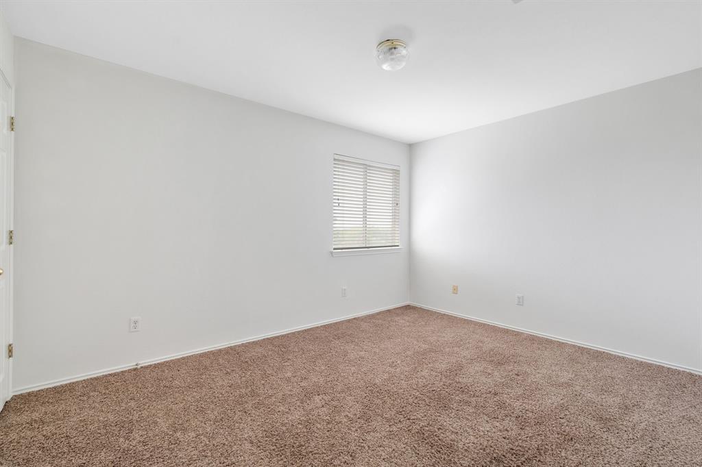 17109 Tobermory Dr Property Photo 20