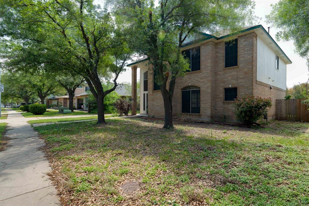 17109 Tobermory Dr Property Photo 28