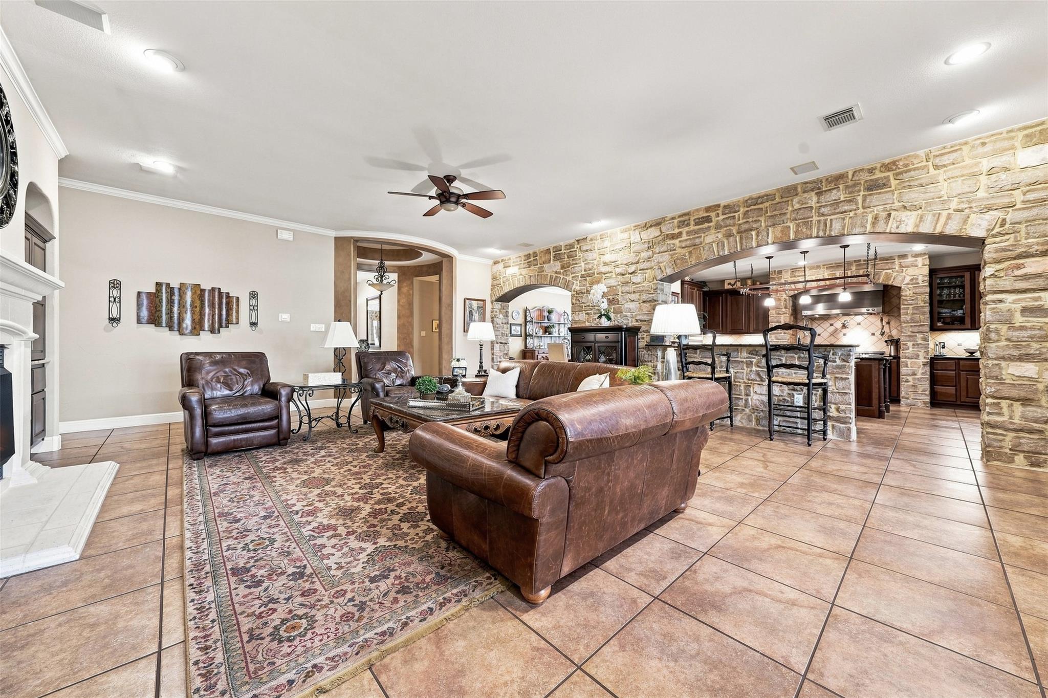402 Ridgetop Bnd Property Photo 11