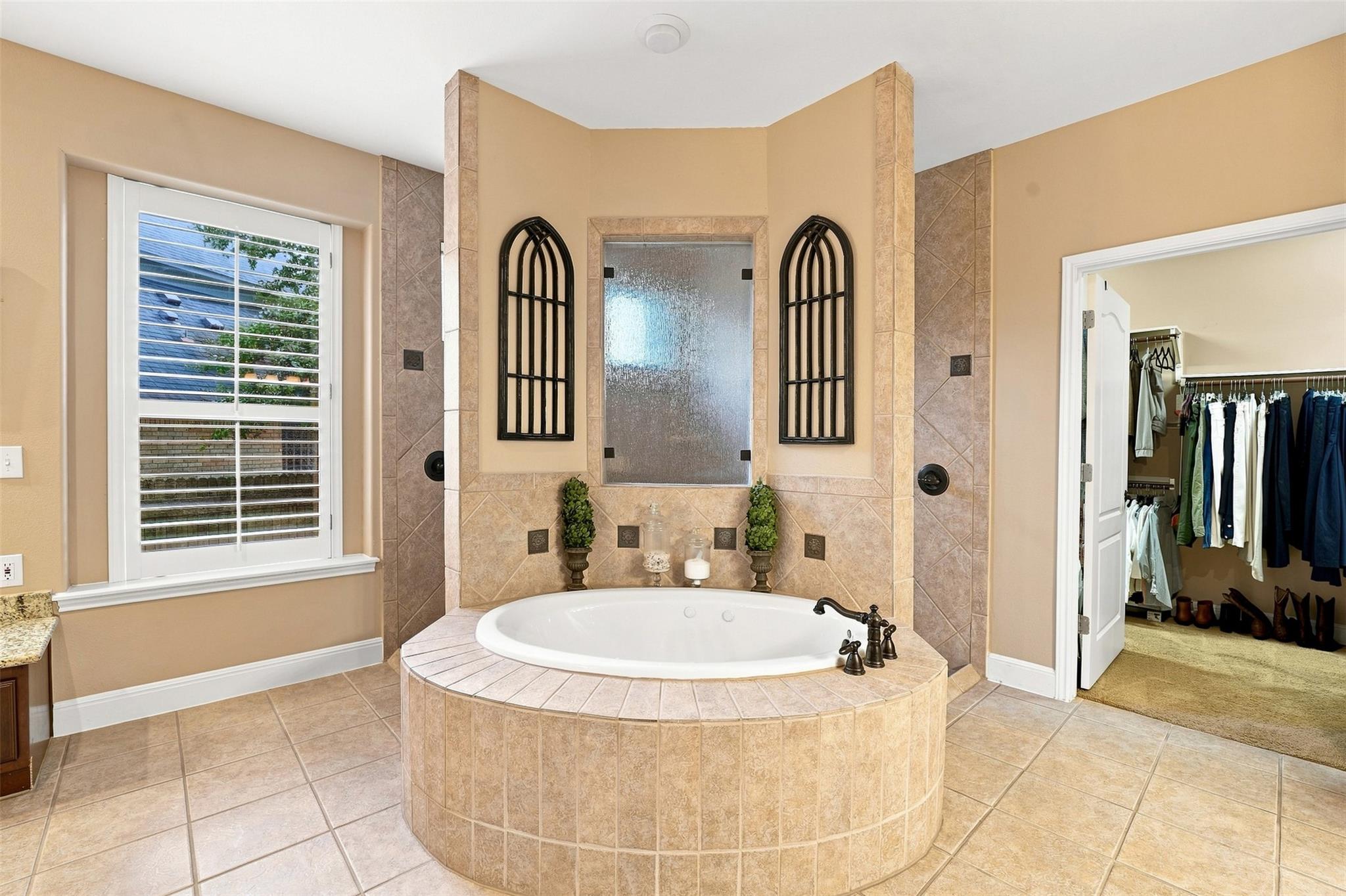 402 Ridgetop Bnd Property Photo 25