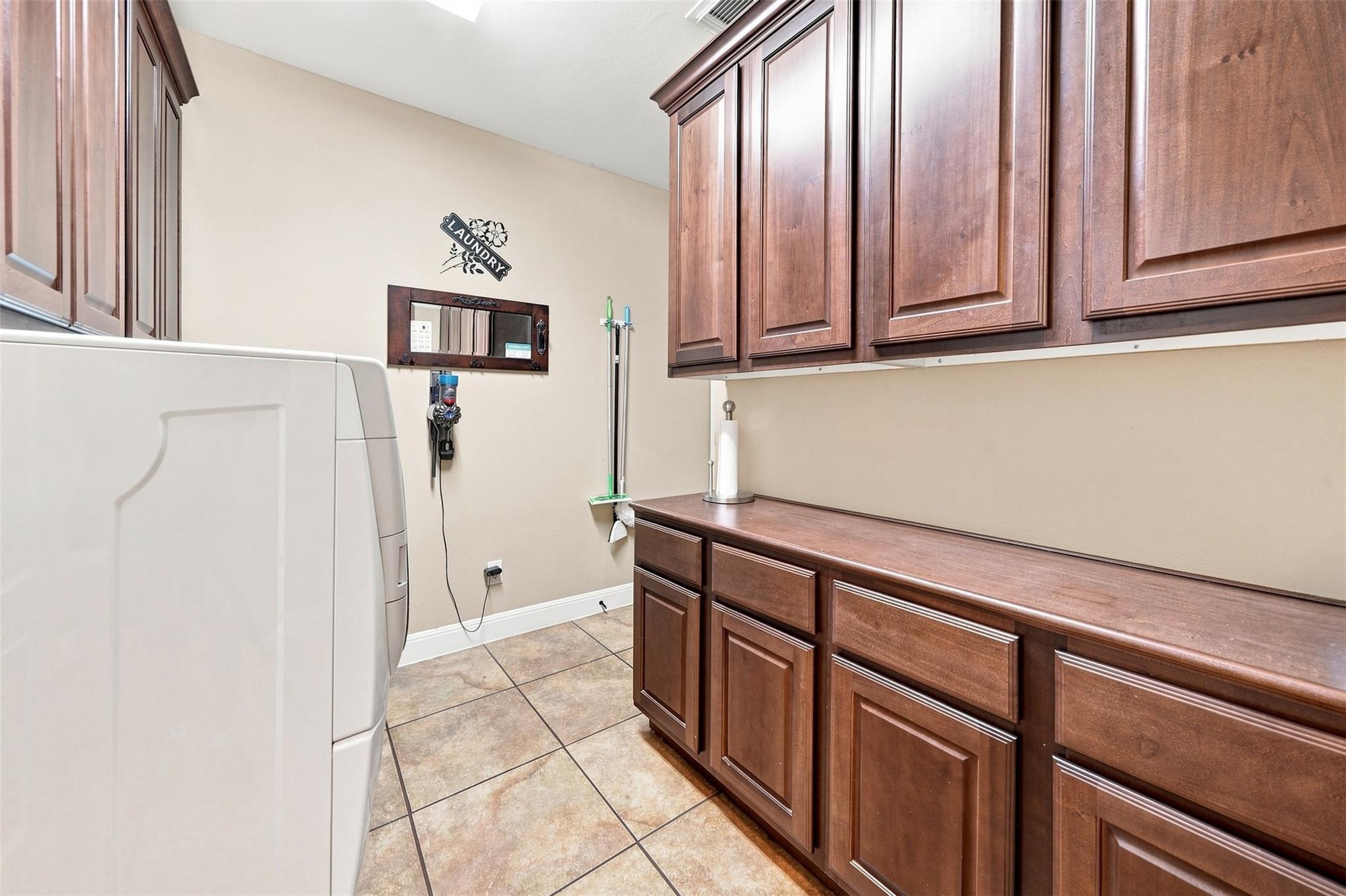 402 Ridgetop Bnd Property Photo 32