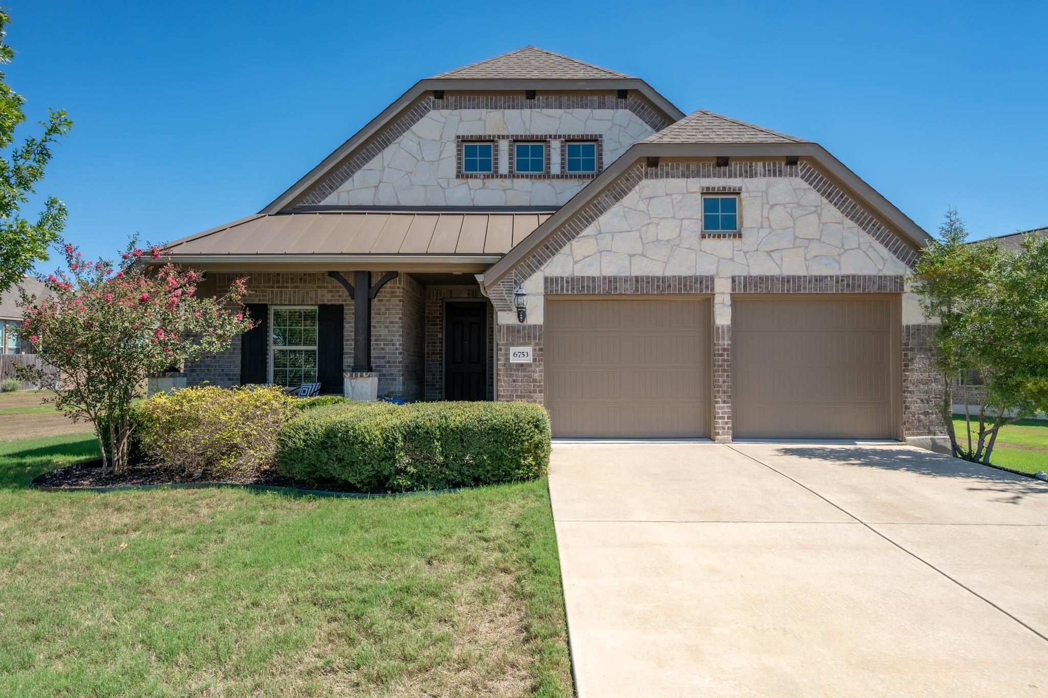 6753 Catania Loop Property Photo 1
