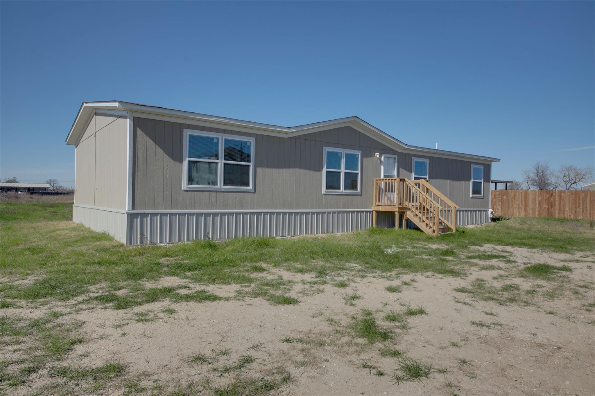 114 Las Estancias Dr #a Property Photo 2