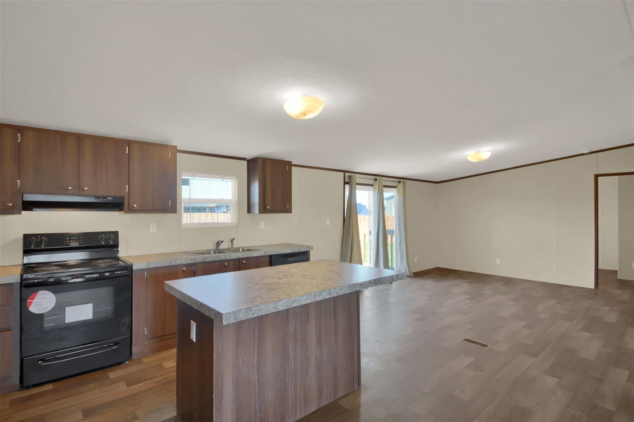 114 Las Estancias Dr #a Property Photo 12