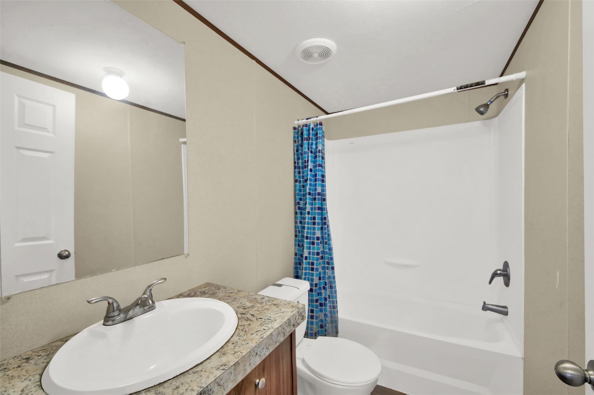 114 Las Estancias Dr #a Property Photo 23