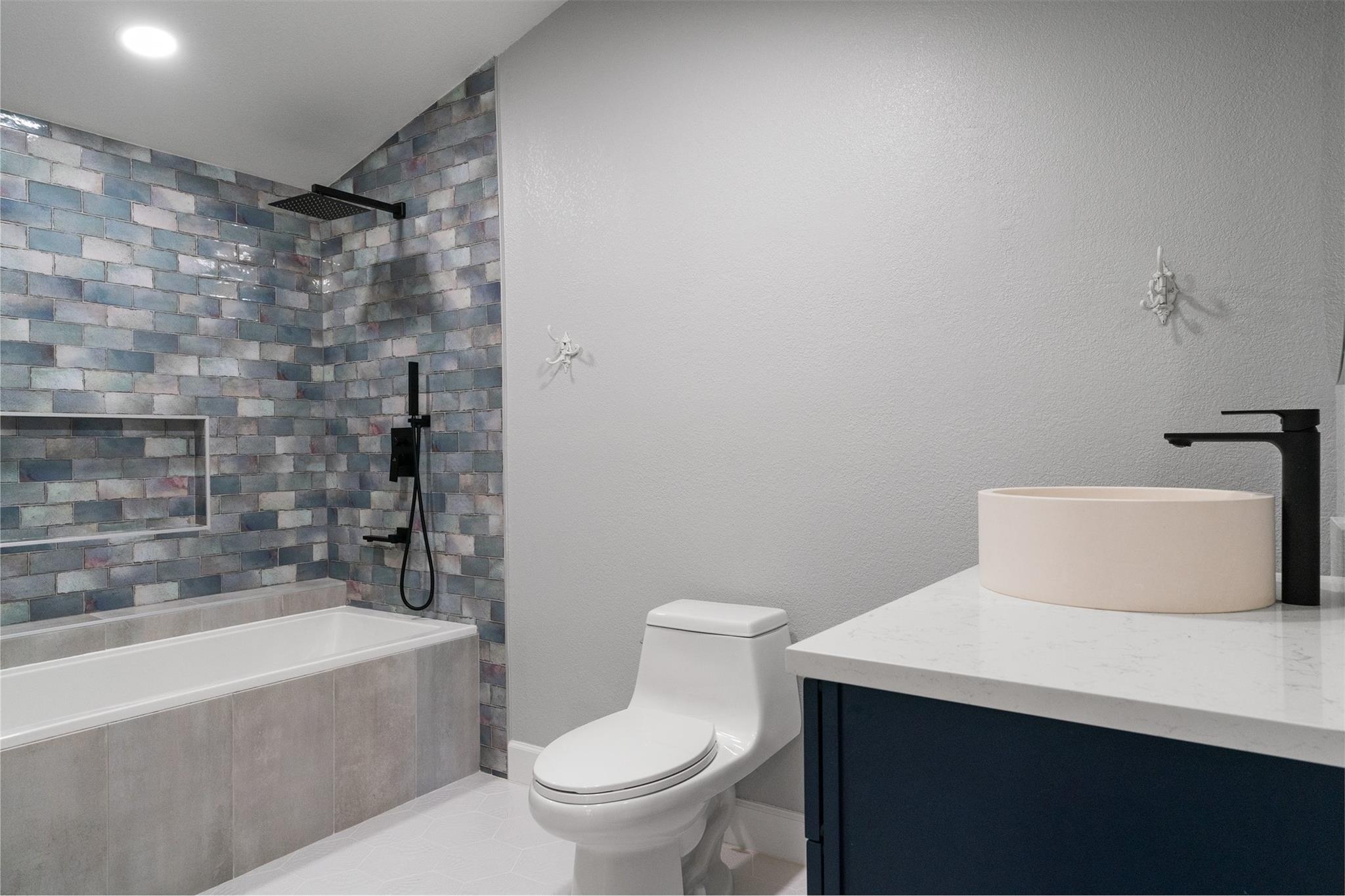2900 Pecan Springs Rd Property Photo 19