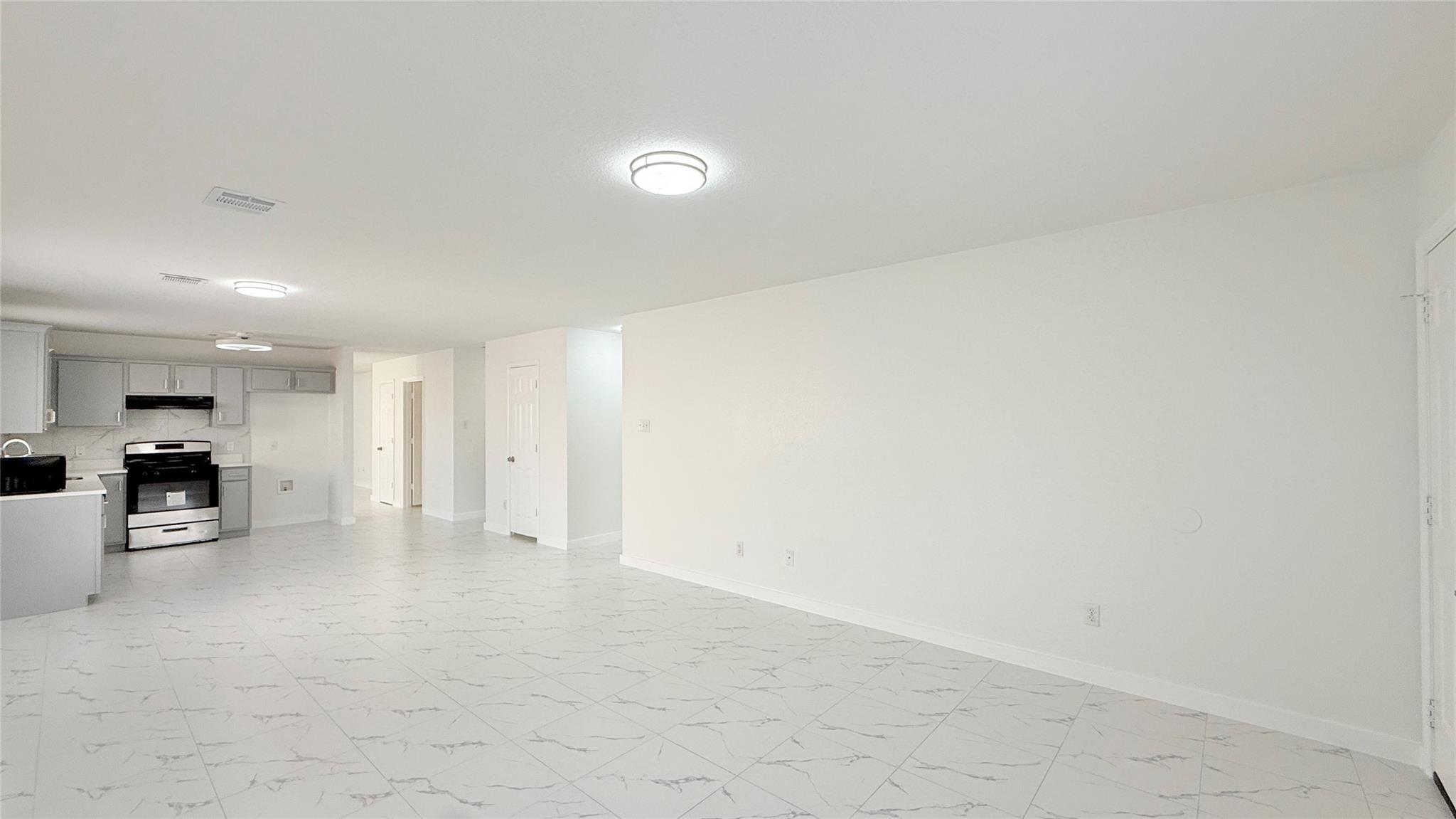 15220 Drusillas Dr Property Photo 6