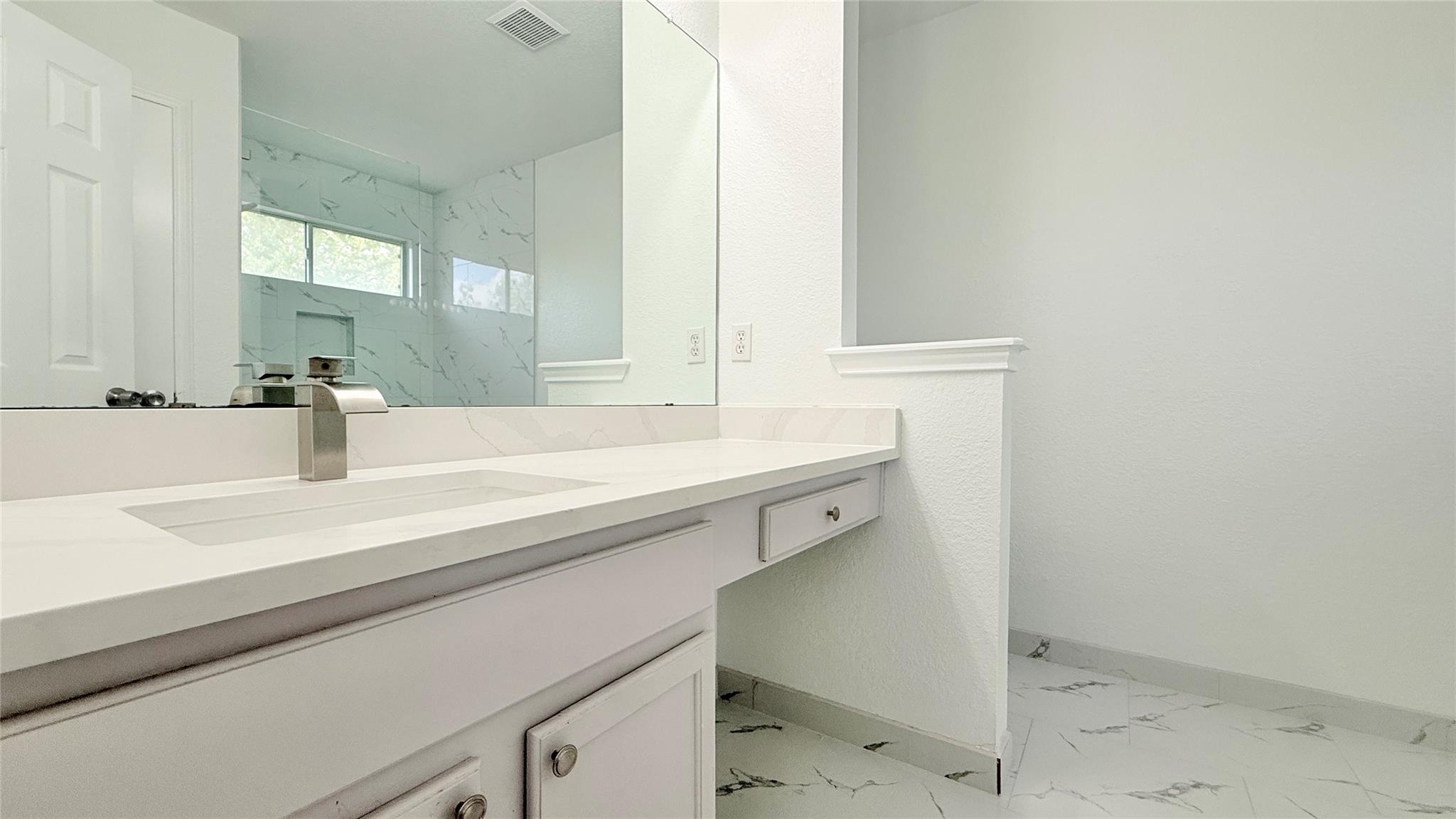 15220 Drusillas Dr Property Photo 17
