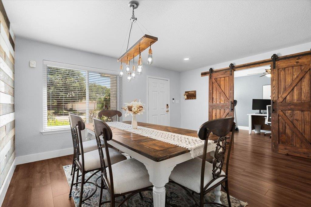 821 Bella Vista Cir Property Photo 4