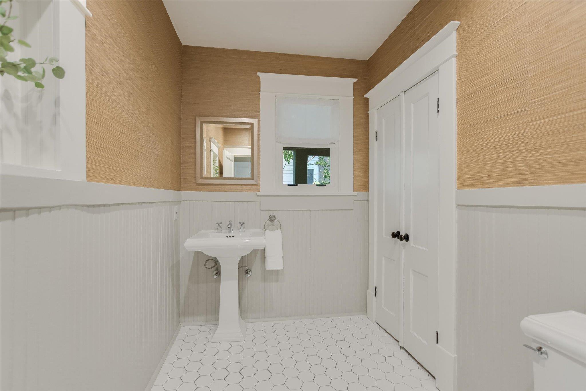 617 Oakland Ave Property Photo 19
