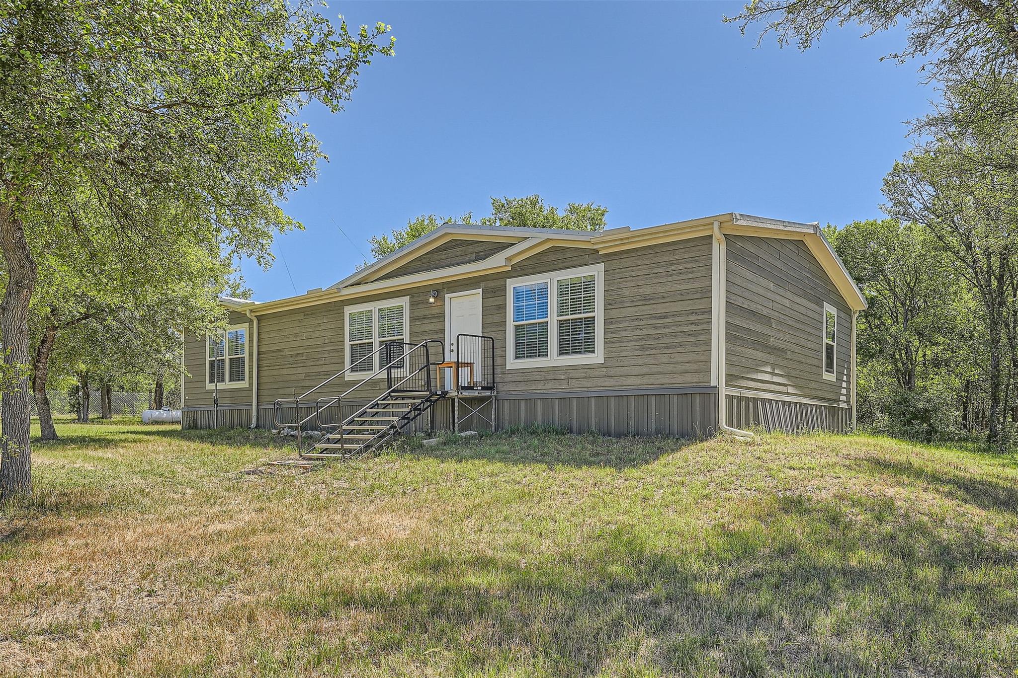 115 Willie May Way Property Photo