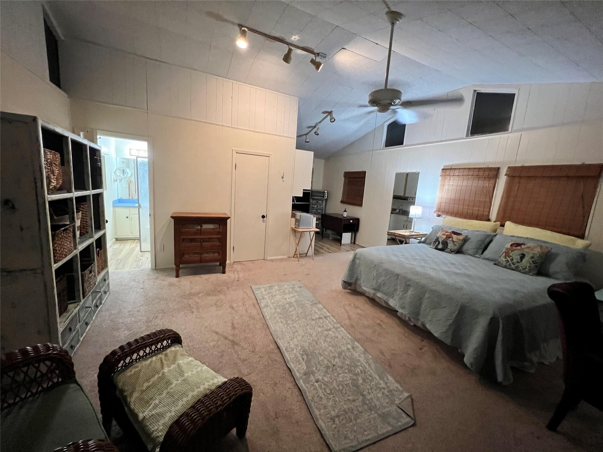 16142 Spring Branch Trl #b Property Photo 2