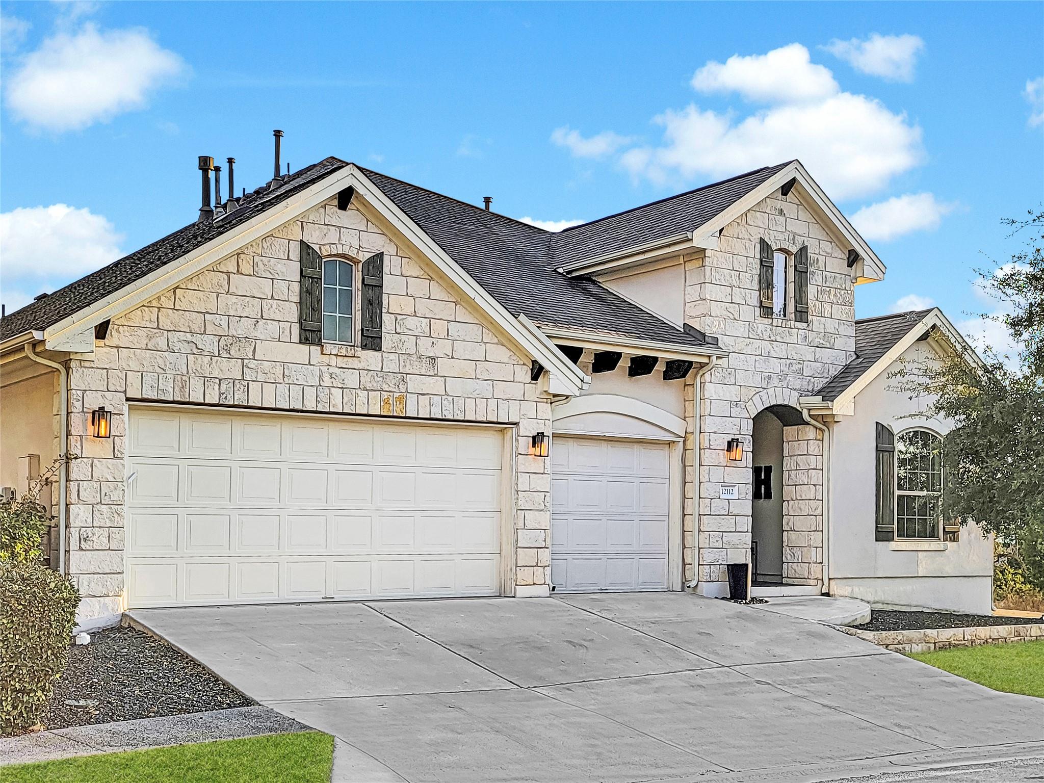 12112 Crest Top Bnd Property Photo