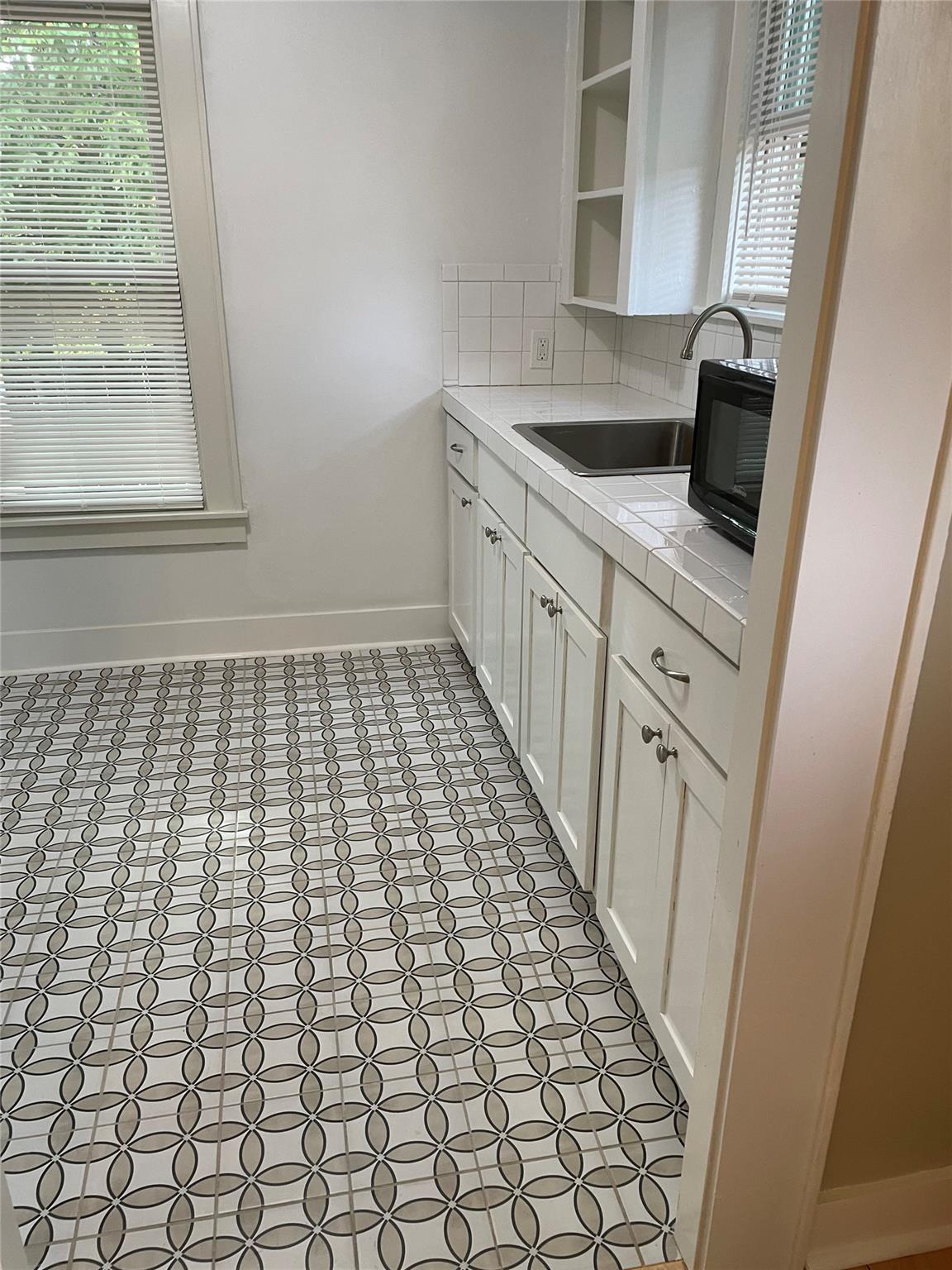 507 Texas Ave #b Property Photo 7