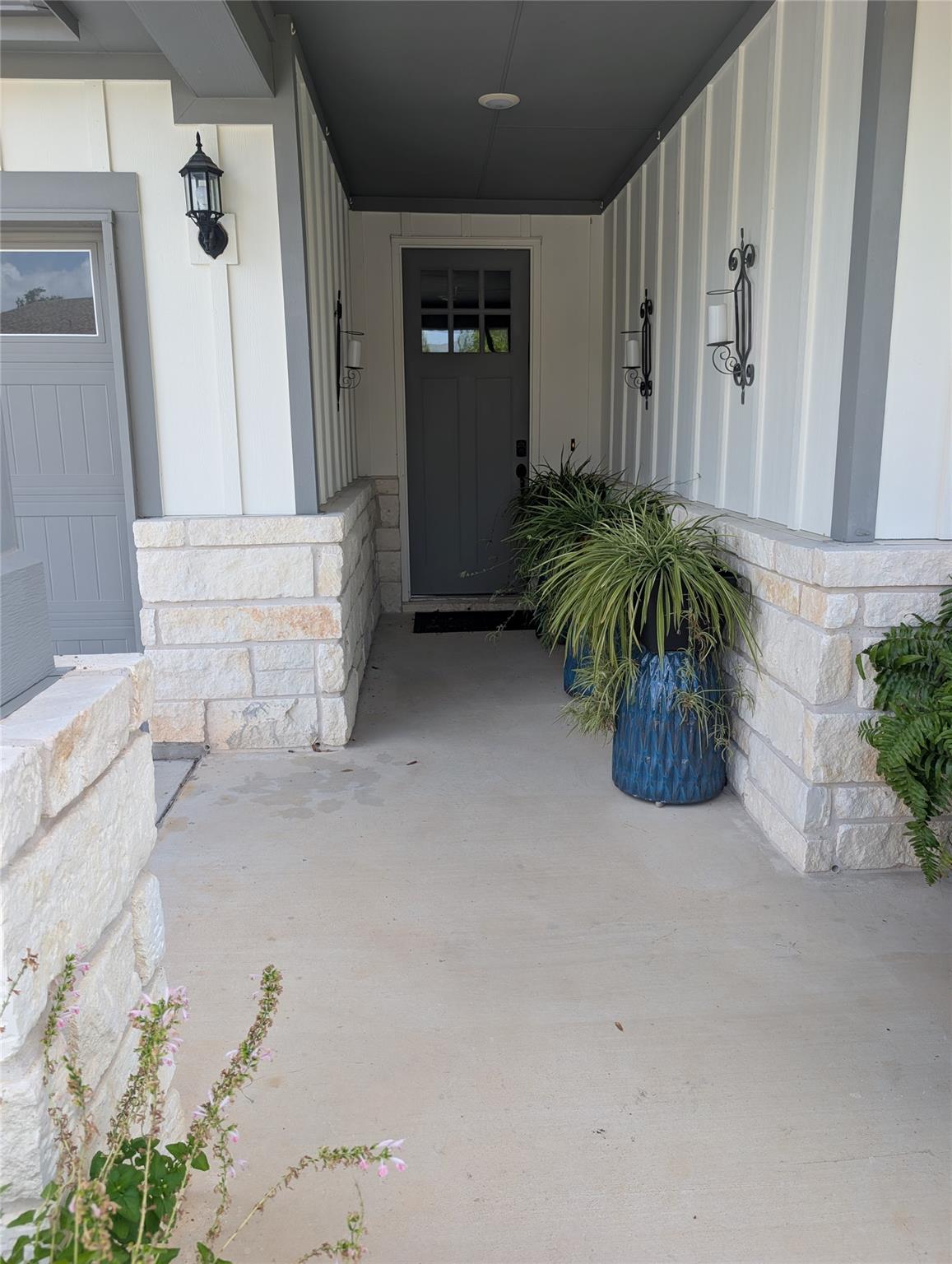 336 Kitty Hawk Rd Property Photo 2