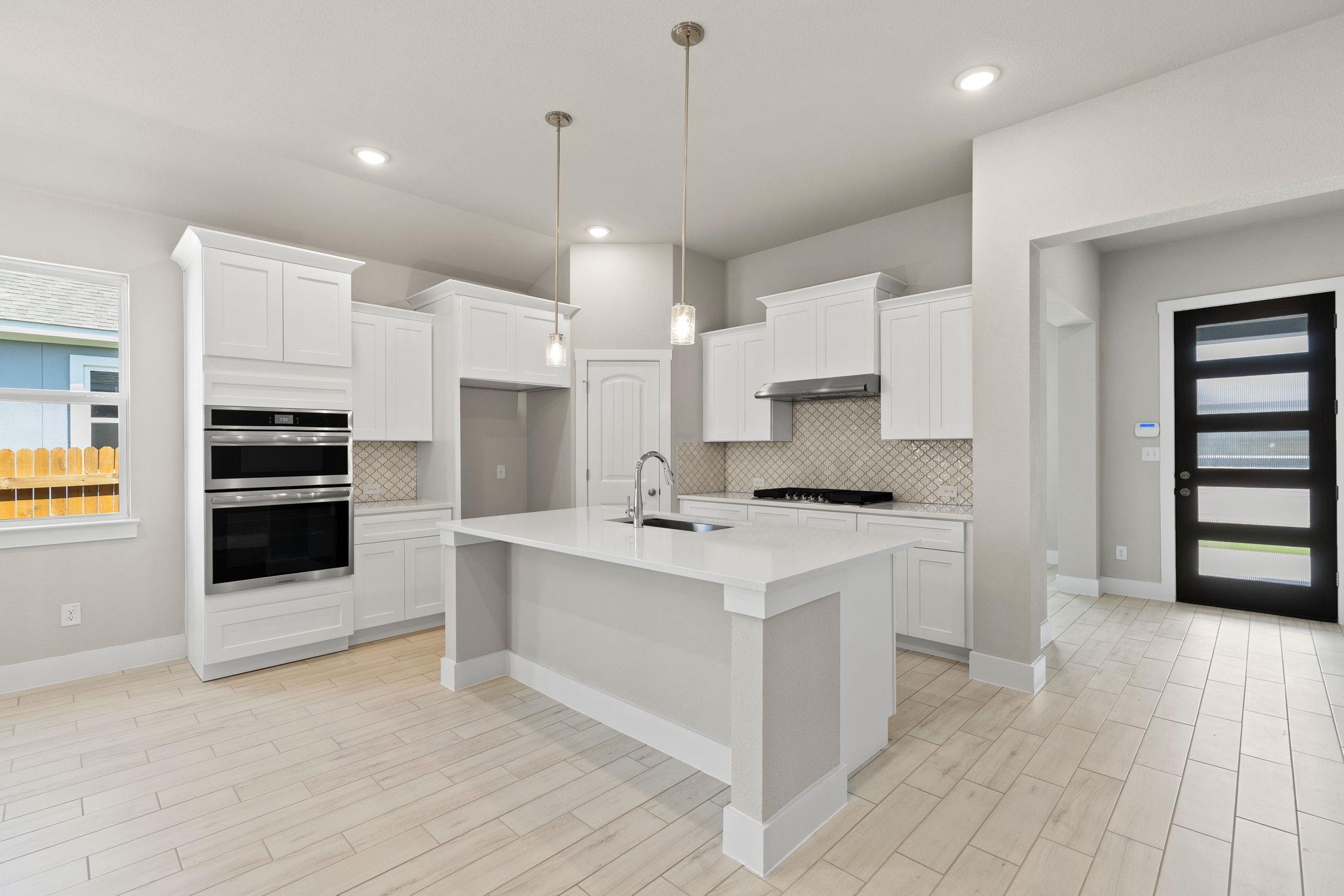 19128 Ariel Elena Way Property Photo 10