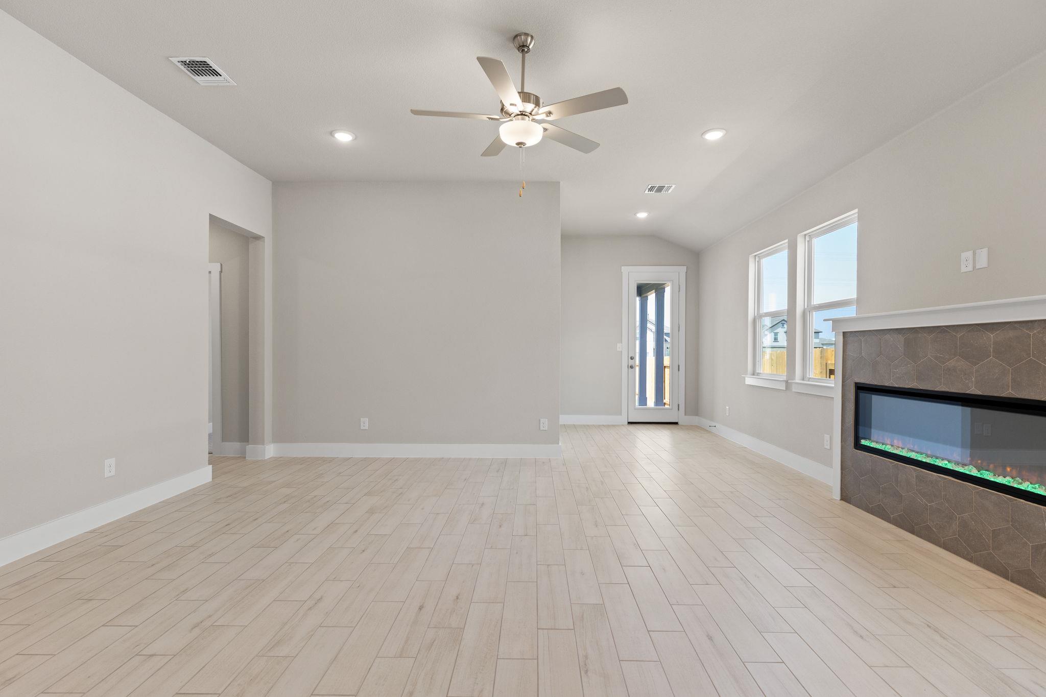 19128 Ariel Elena Way Property Photo 14