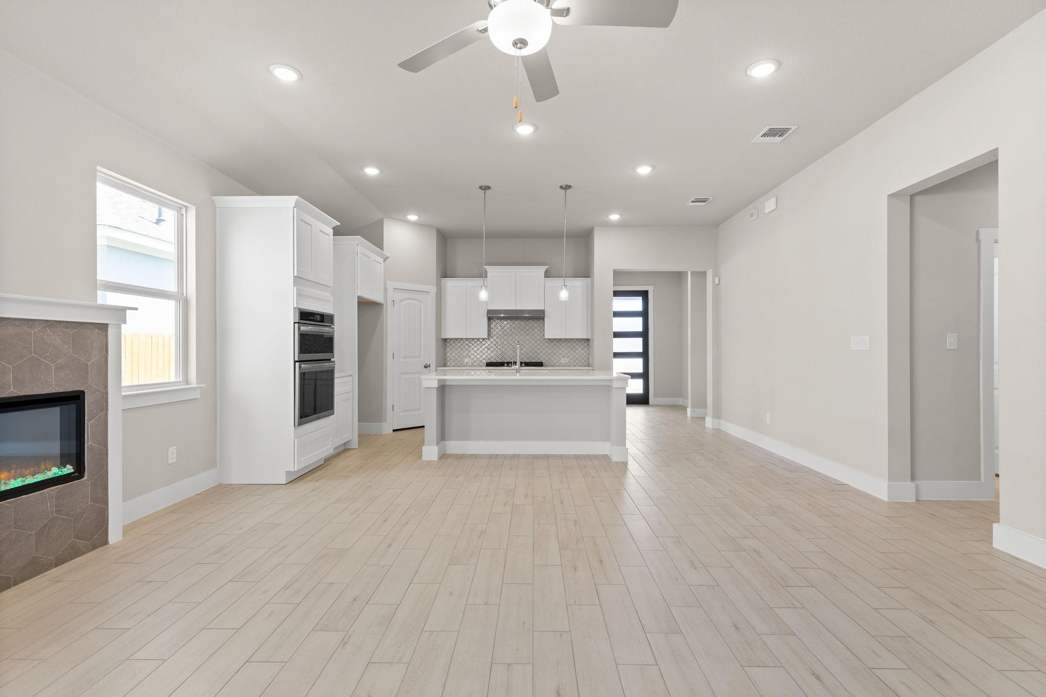 19128 Ariel Elena Way Property Photo 15