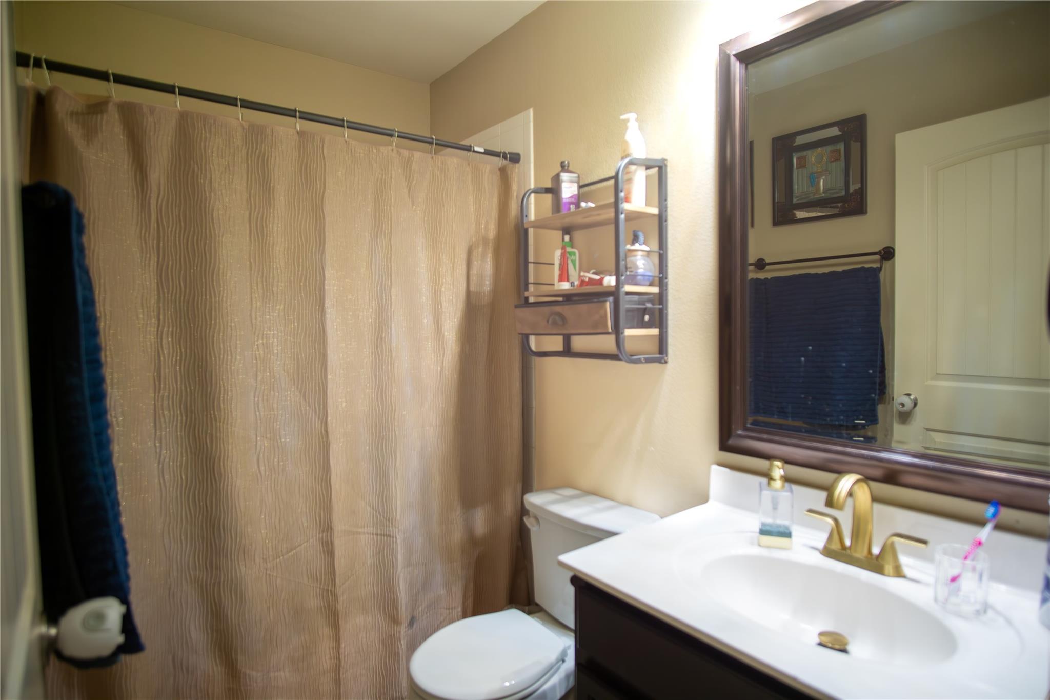 6912 Plains Crest Dr Property Photo 8