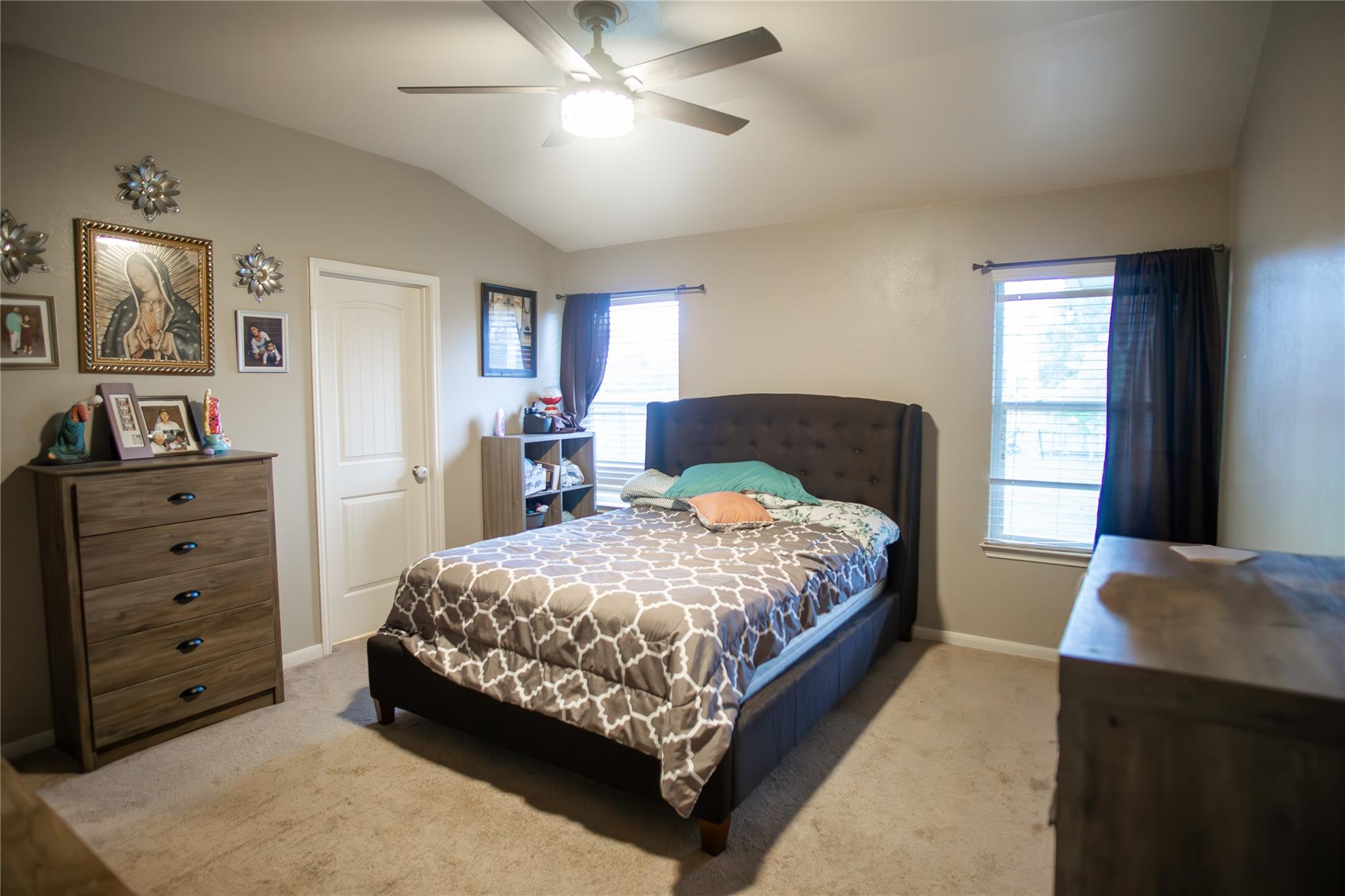 6912 Plains Crest Dr Property Photo 11