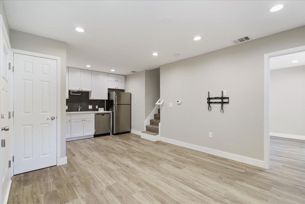 935 La Posada Dr #158 Property Photo 10