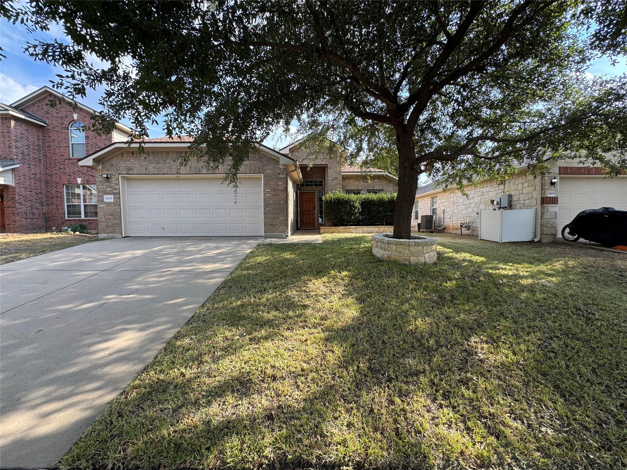 1829 Rachel Ln Property Photo 1
